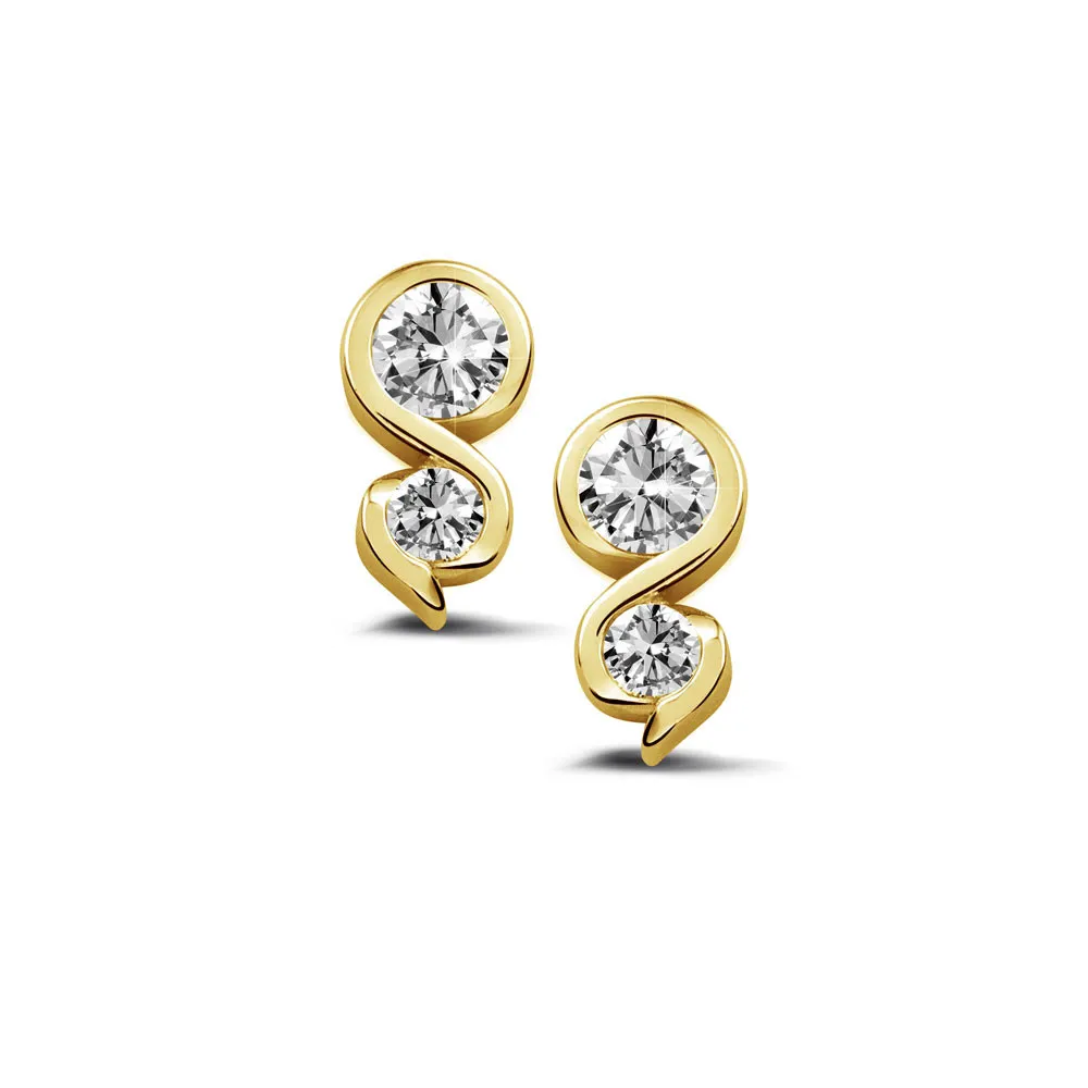 0.44 quilates pendientes diamantes en oro amarillo 