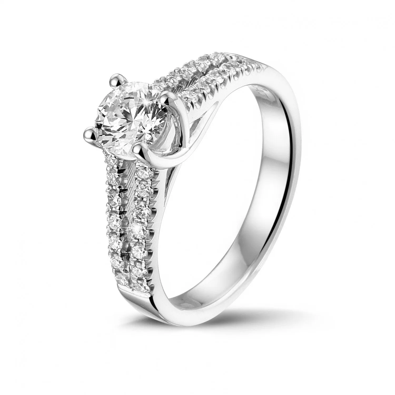 0.70 quilates anillo solitario en oro blanco con diamantes laterales 