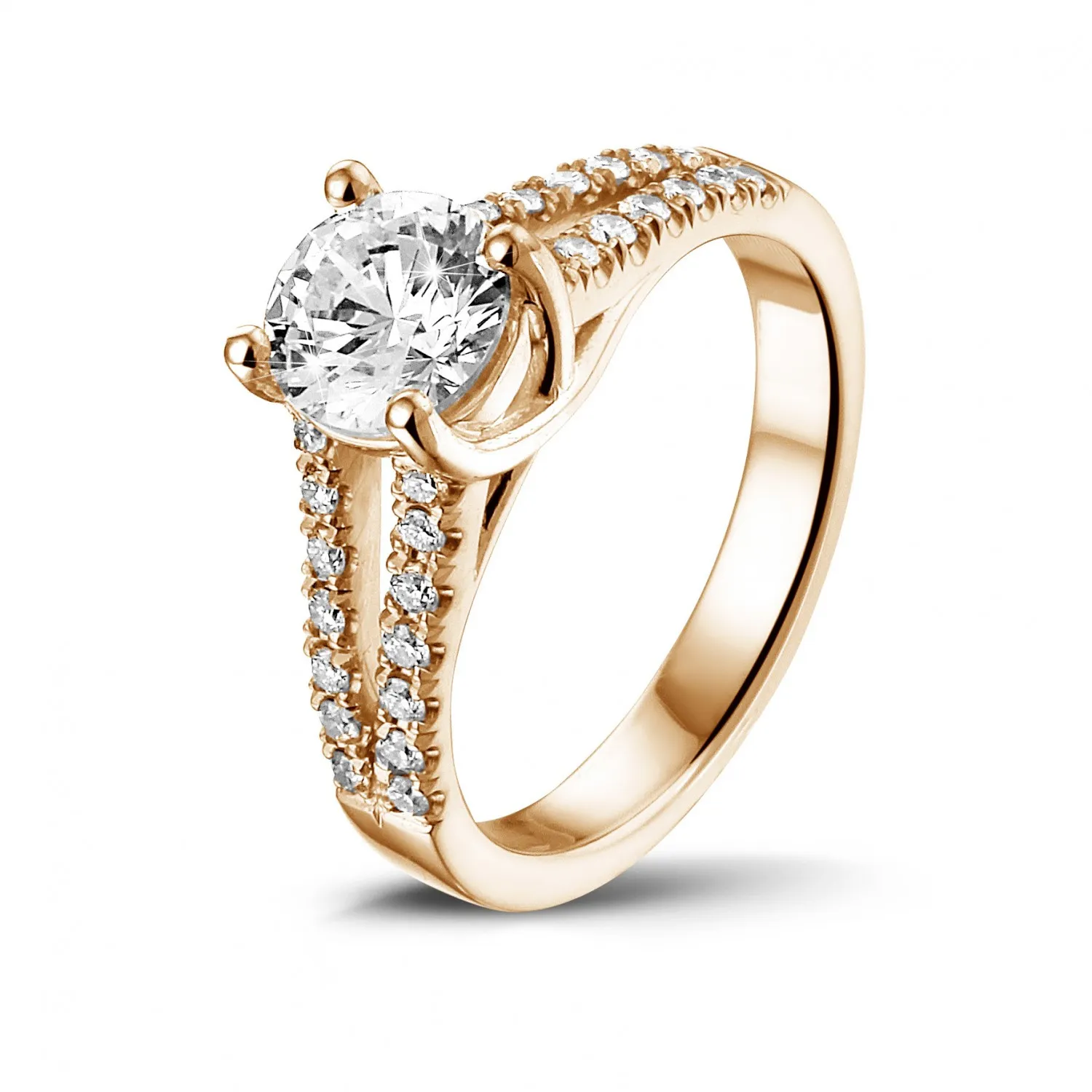 1.00 quilates anillo solitario en oro rojo con diamantes laterales 