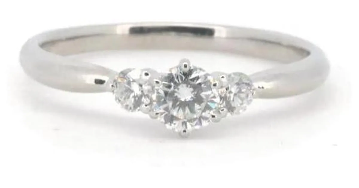 & Other Stories Anillo de diamante de platino PT900 0.29ct 0.15ct Tamaño 13 en excelente estado 