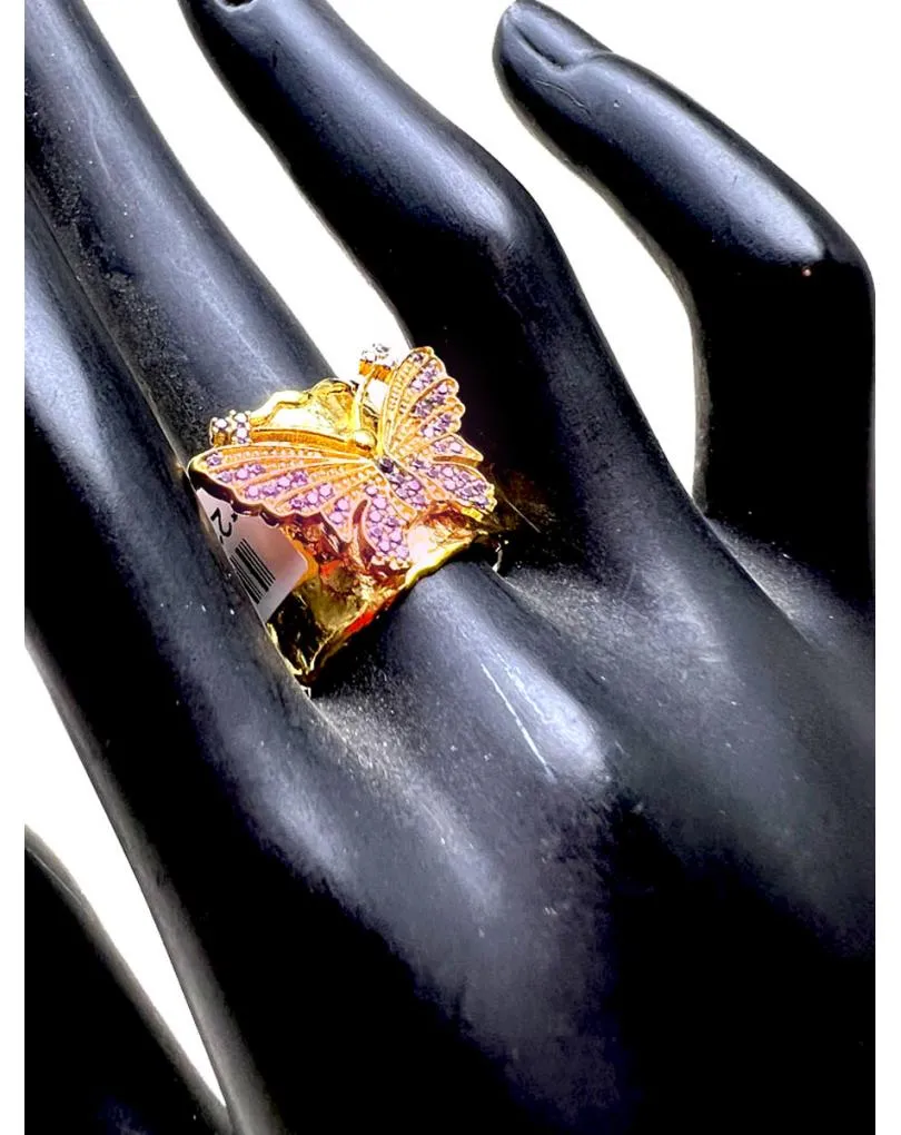ANILLO ANCHO DORADO CON MARIPOSA MORADA ALTA BISUTERÍA BAÑADA EN ORO