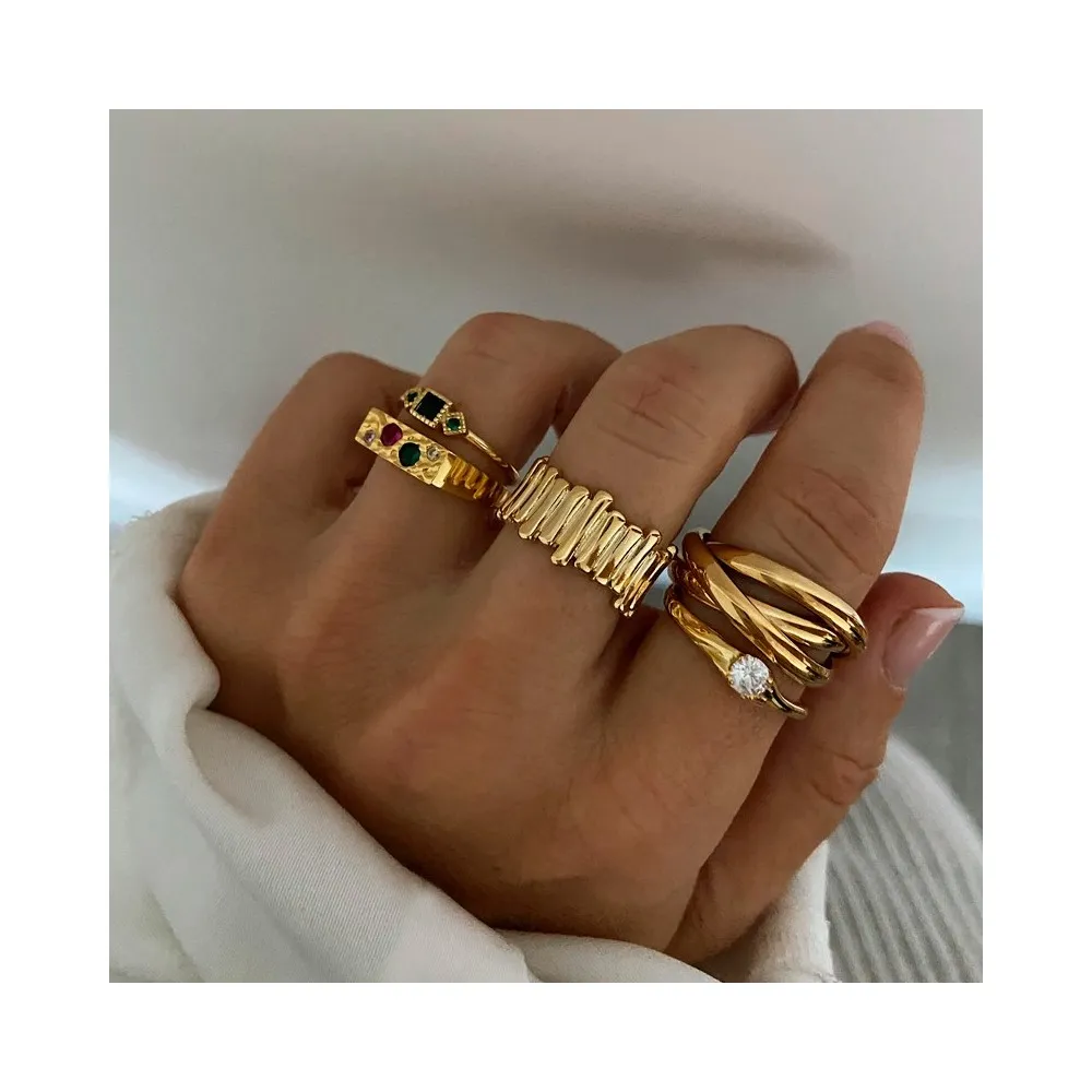 Anillo Bateau Emerald Oro