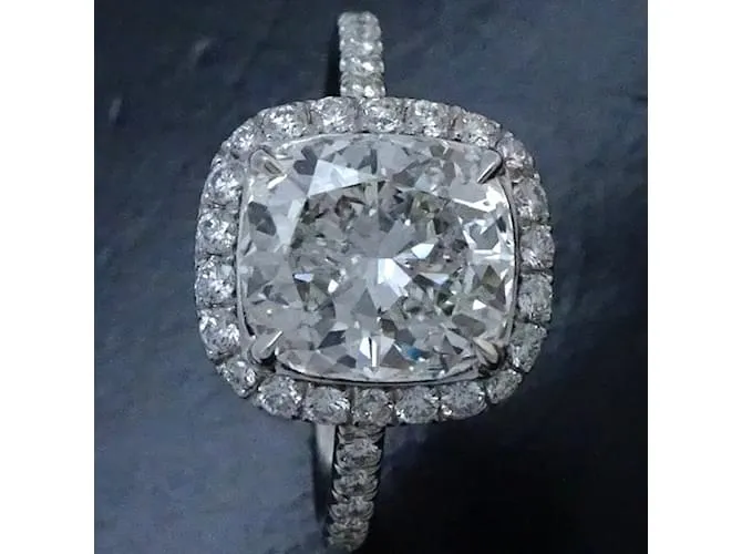 Anillo de diamante micropavé Harry Winston 