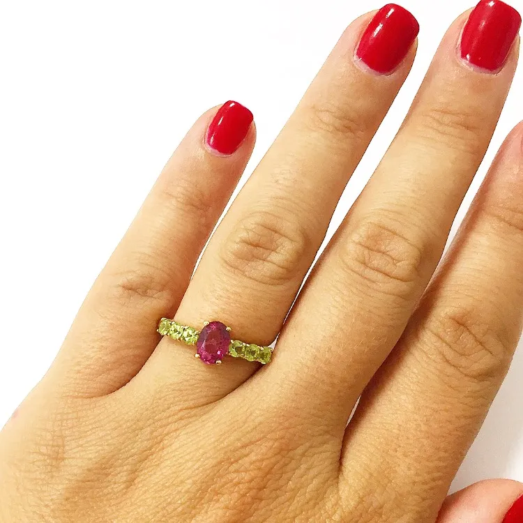 *Anillo Oro 18kts con Turmalina y Peridotos