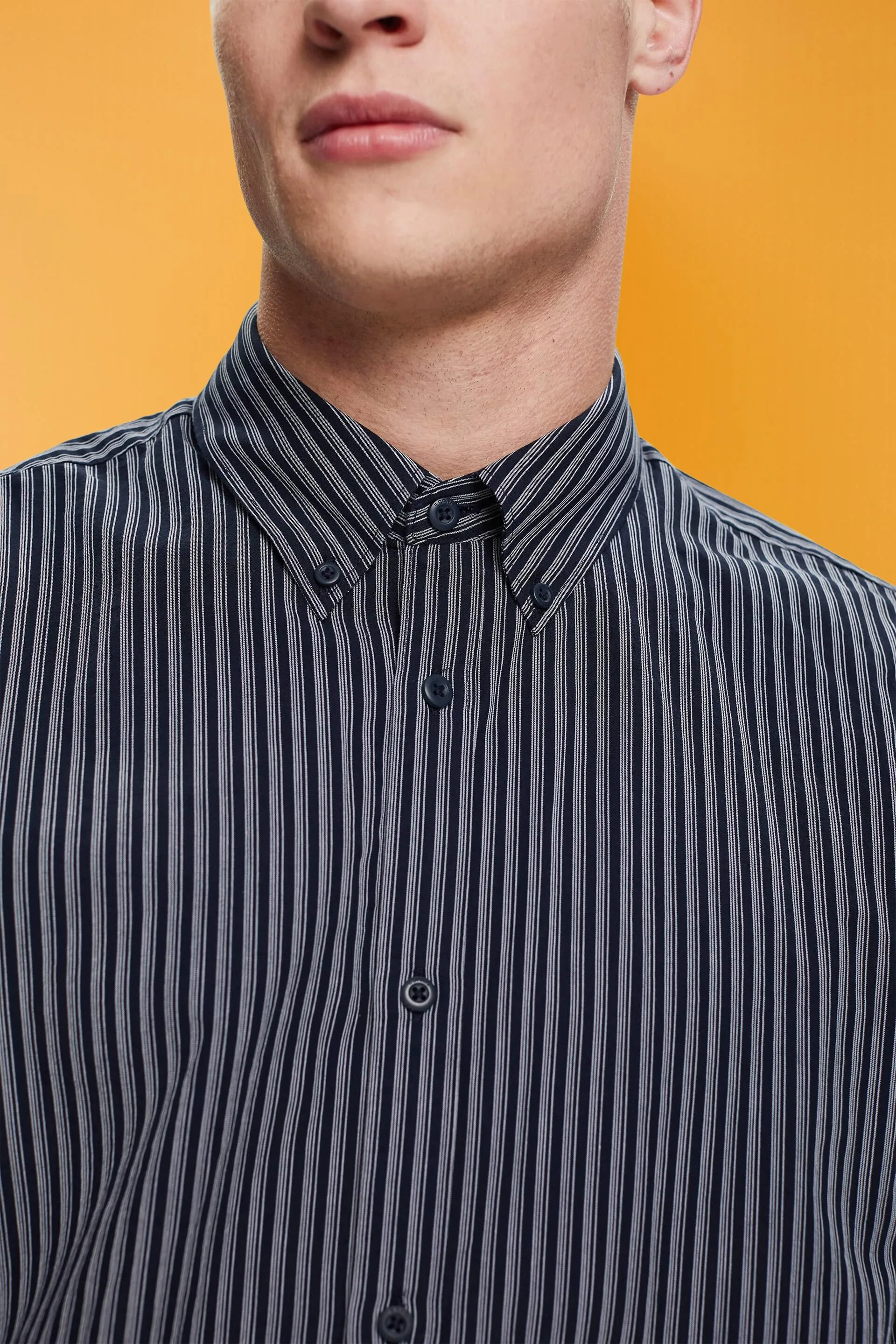 Camisa de algodón sostenible a rayas
