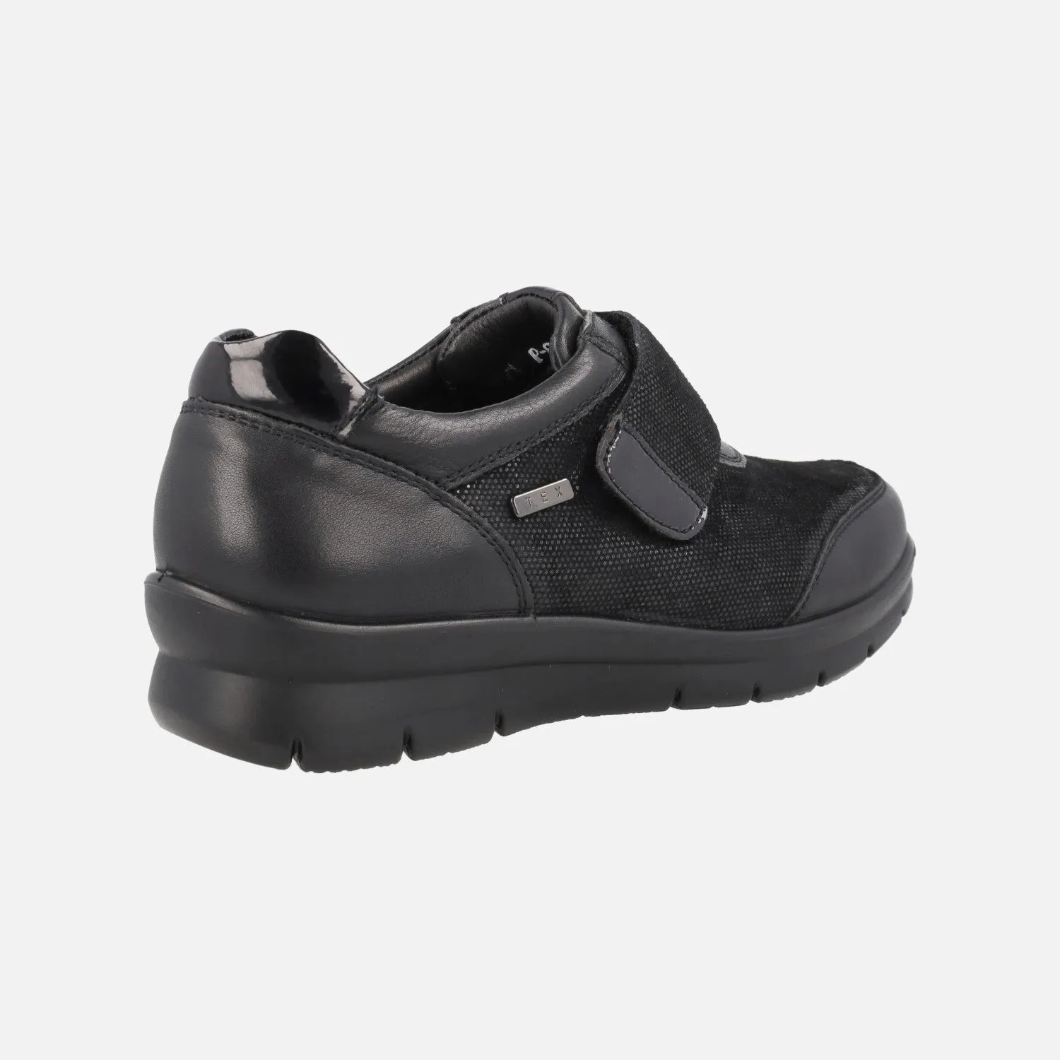 Deportivas multi material con cierre de velcro y membrana TEX