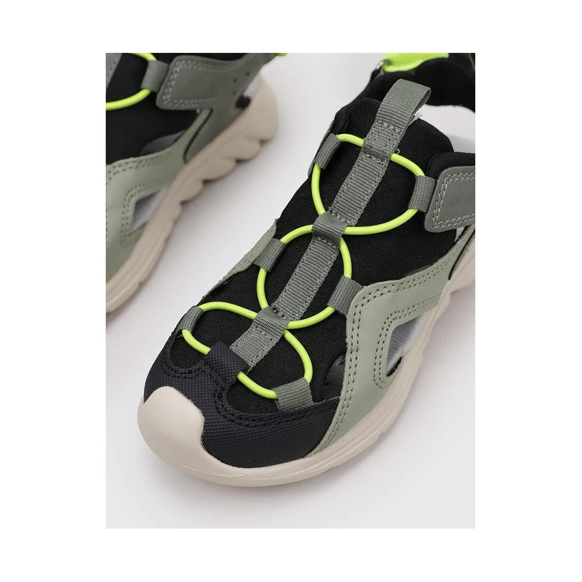 J SANDAL AIRADYUM BO