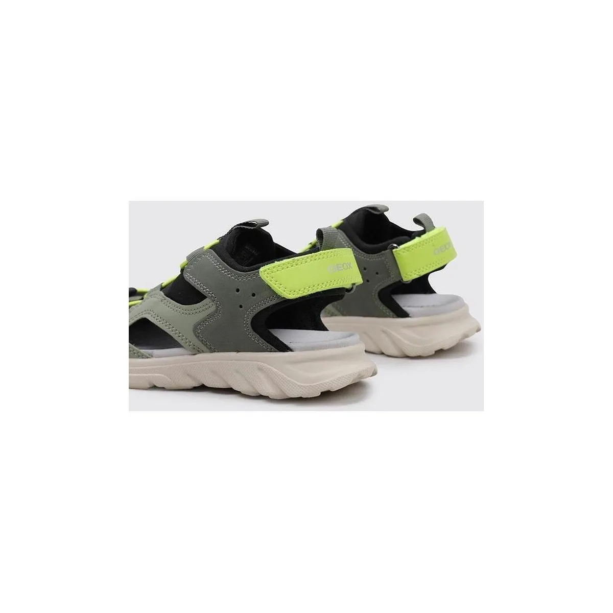 J SANDAL AIRADYUM BO