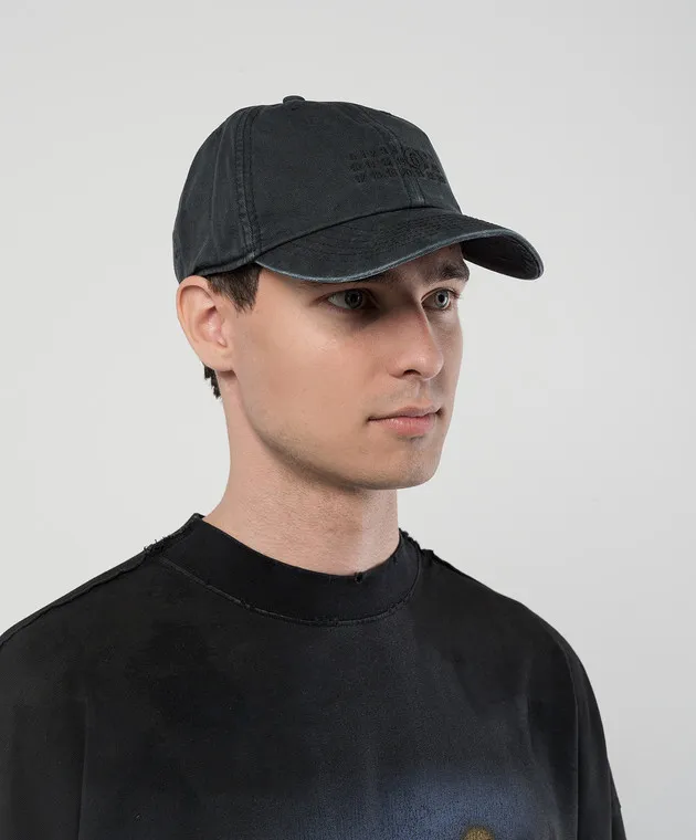Maison Margiela MM6 Gray distressed cap with logo embroidery