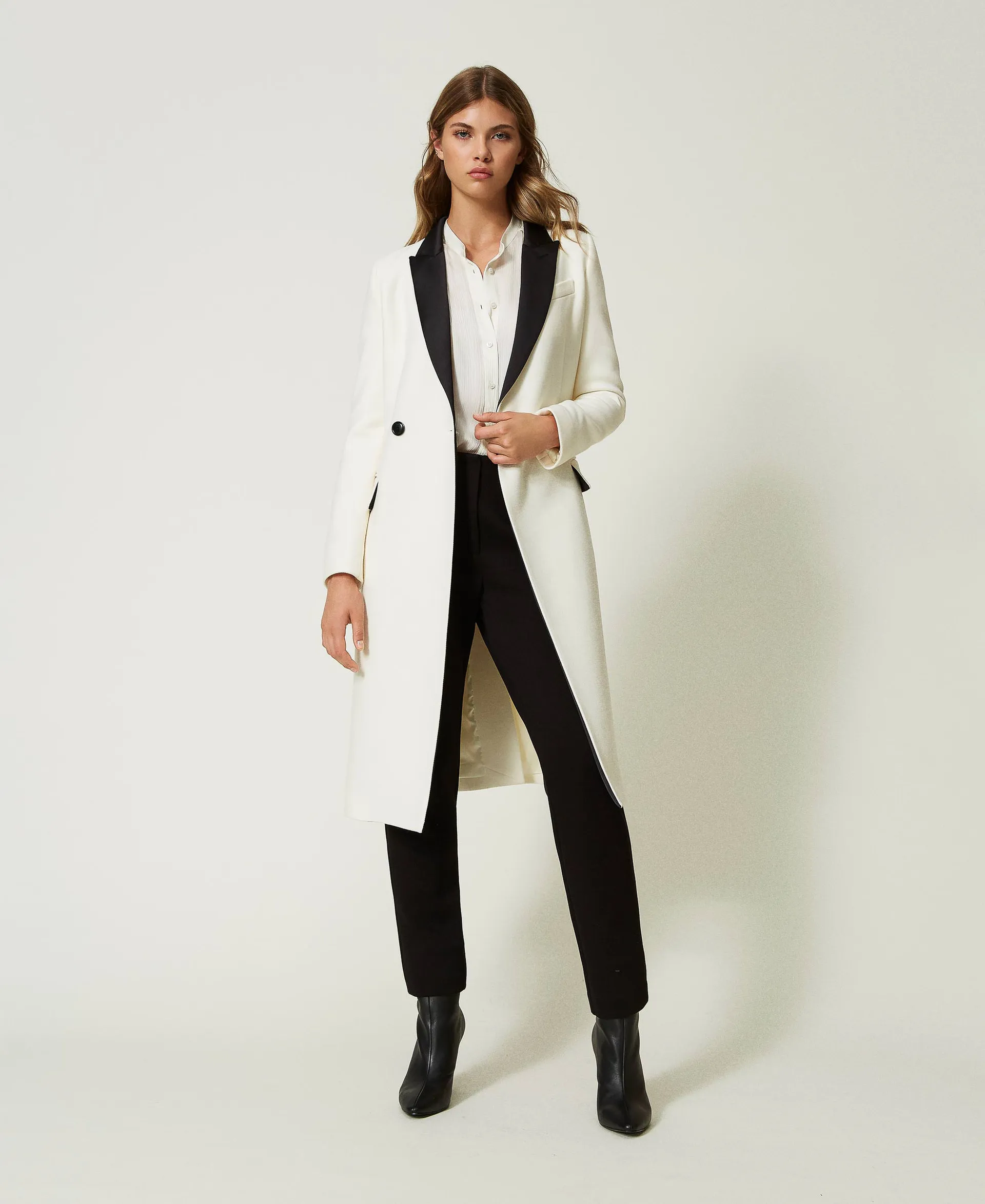 Manteau en drap de laine mélangée