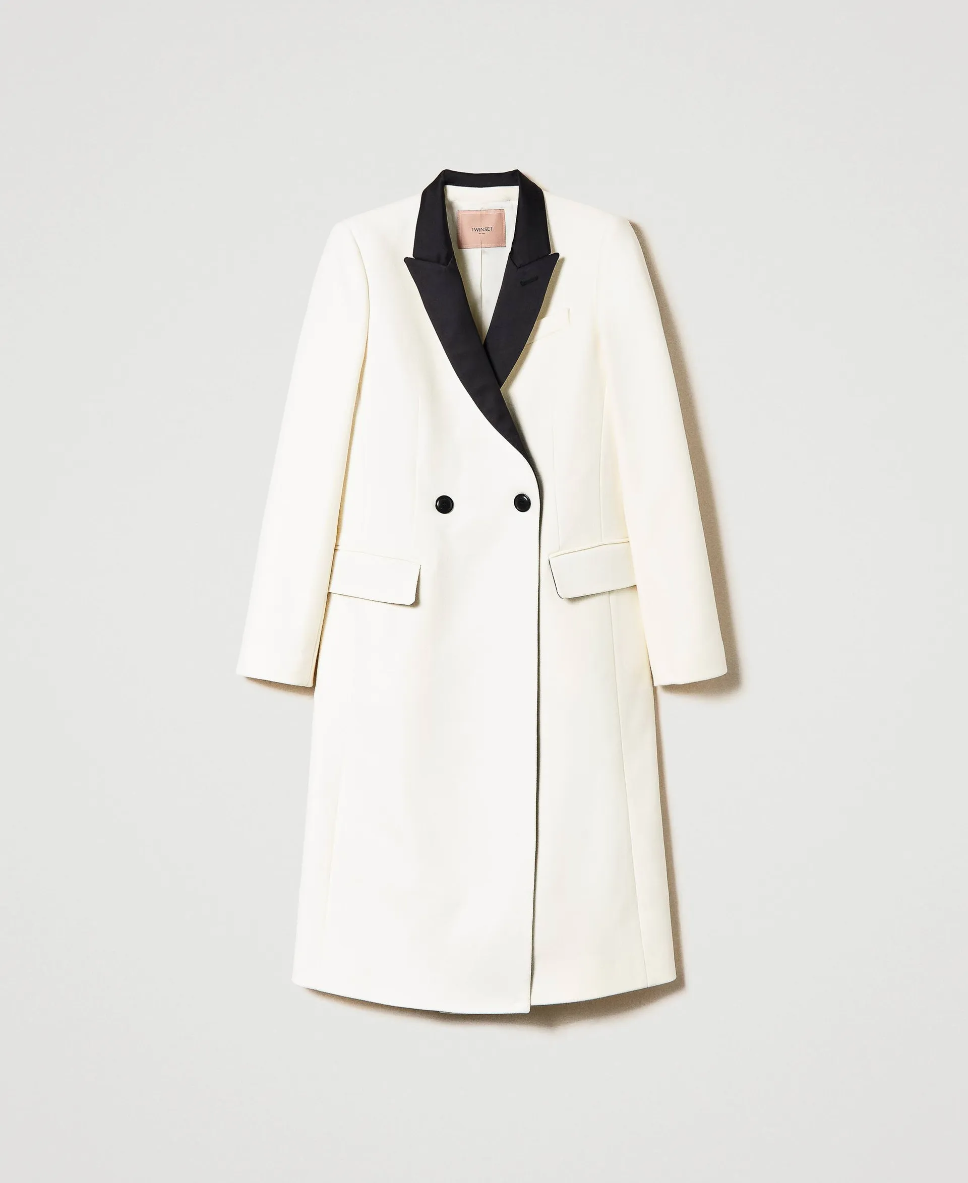 Manteau en drap de laine mélangée
