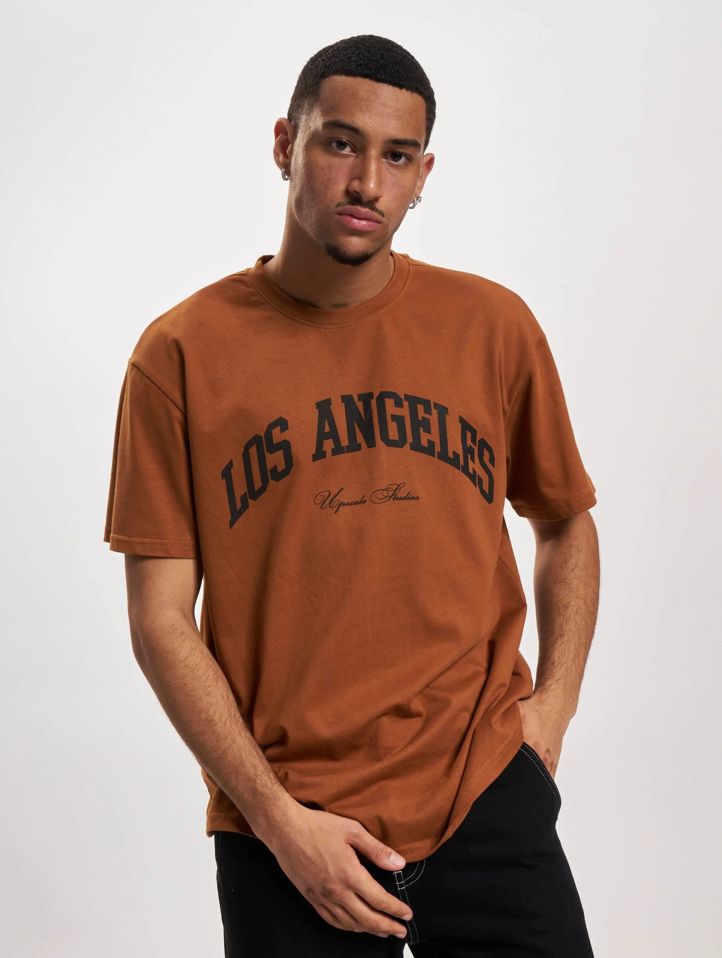 Mister Tee Upscale L.A. College Oversize
