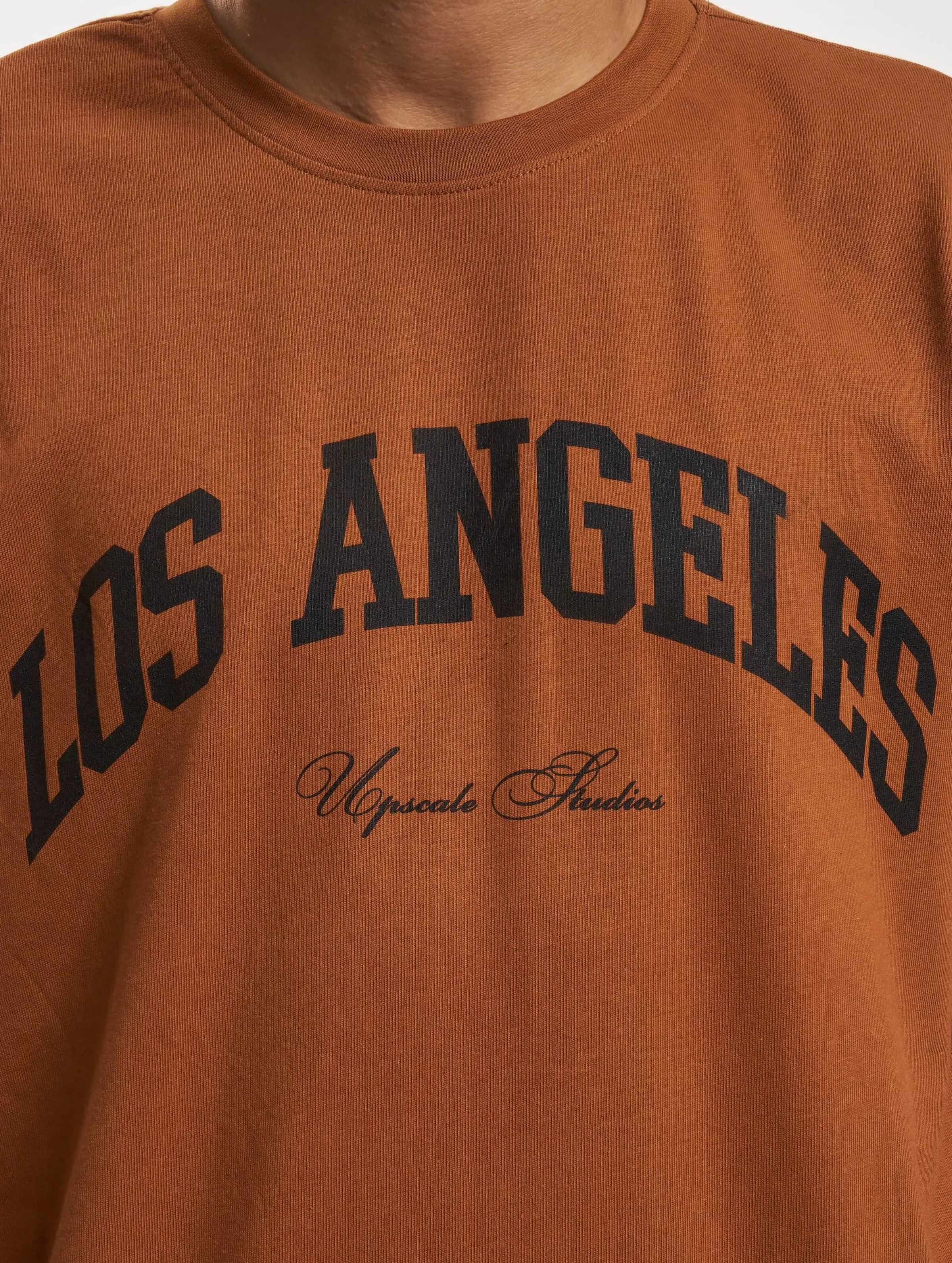 Mister Tee Upscale L.A. College Oversize