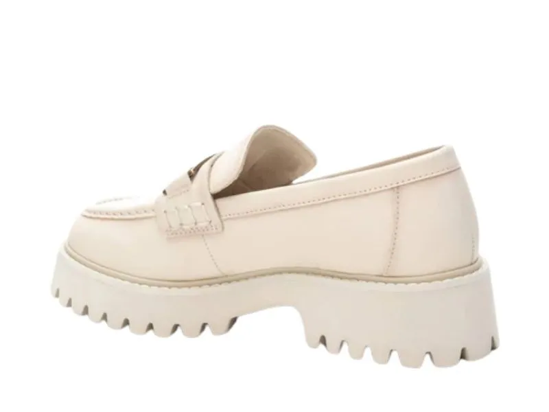 MOCASÍN DE PIEL CARMELA EN COLOR HIELO 160879
