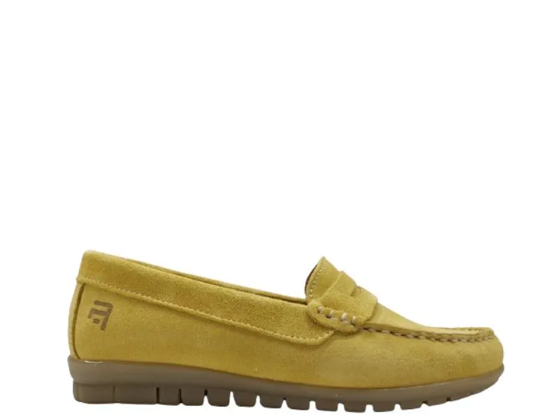 MOCASÍN EN PIEL SERRAJE AUDE AGOT EN COLOR MOSTAZA