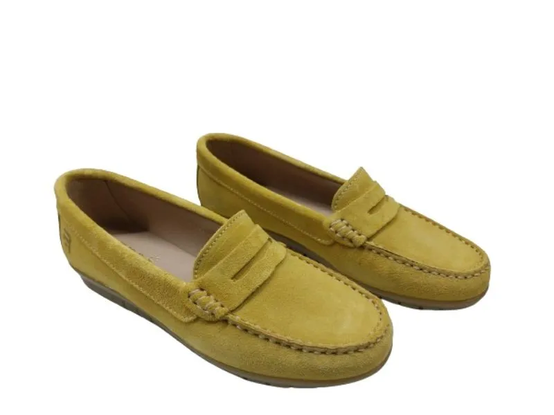MOCASÍN EN PIEL SERRAJE AUDE AGOT EN COLOR MOSTAZA