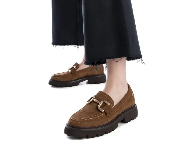 MOCASÍN EN PIEL SERRAJE CARMELA COLOR CAMEL 16195202