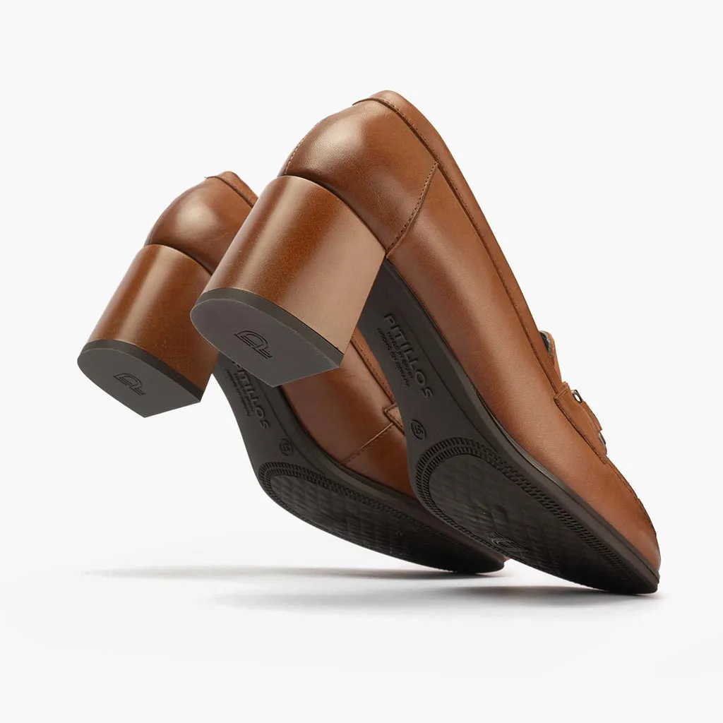 Mocasín con Adorno de mujer color cuero