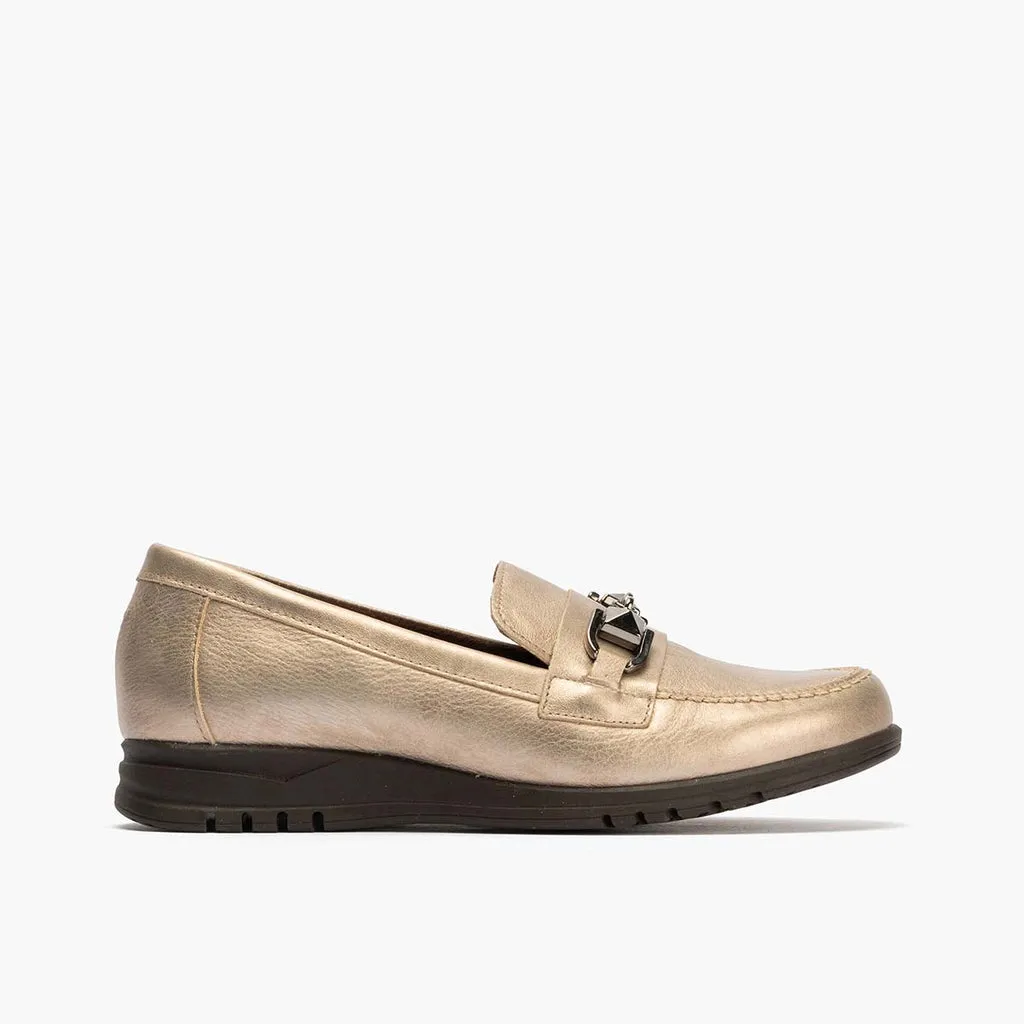 Mocasín con Adorno de mujer color piedra
