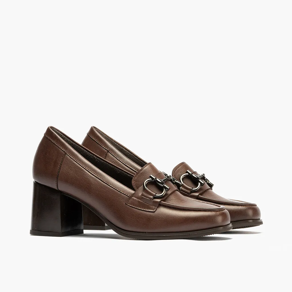 Mocasín con Adorno para mujer color marrón