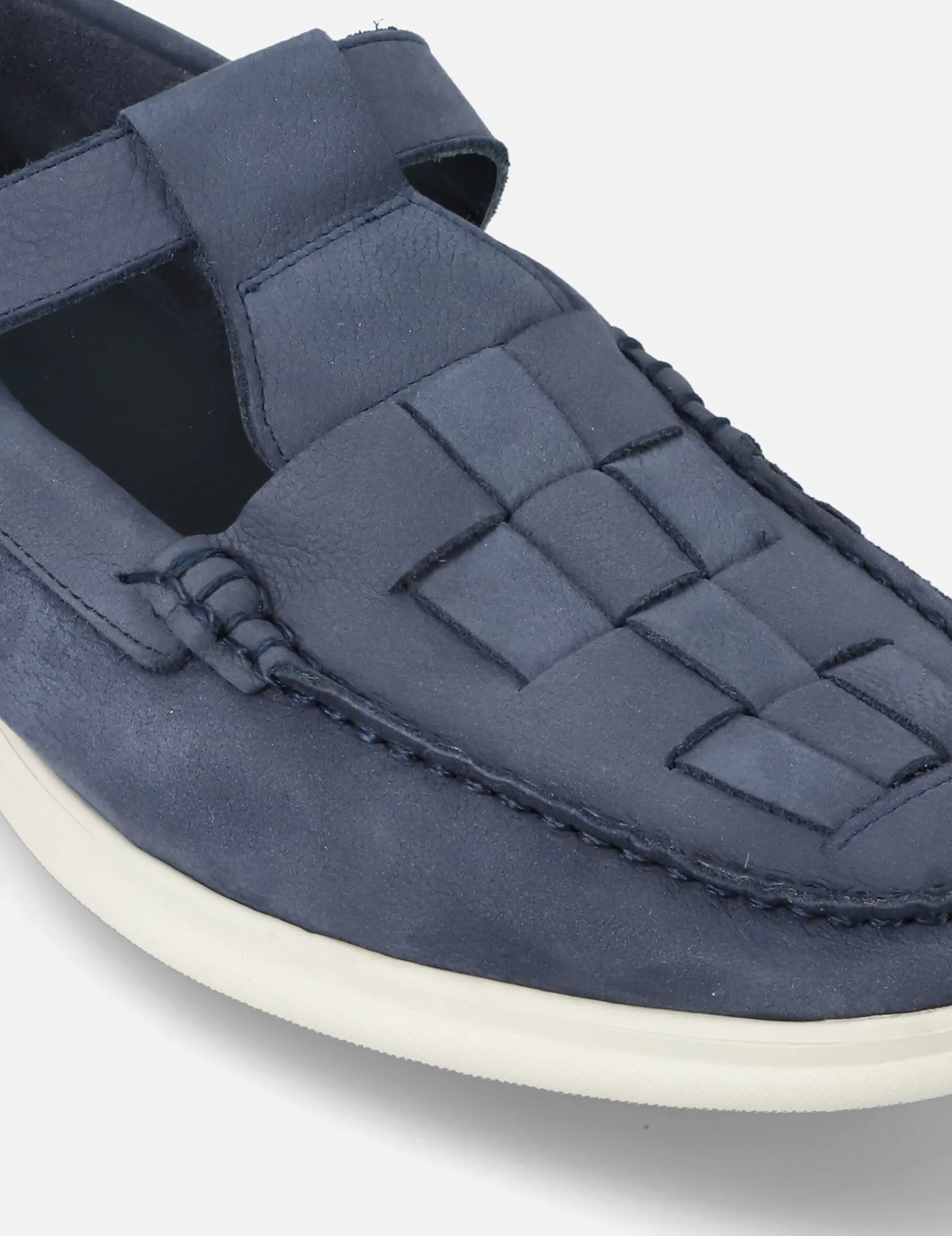 Mocasín con correa en piel nobuck color azul