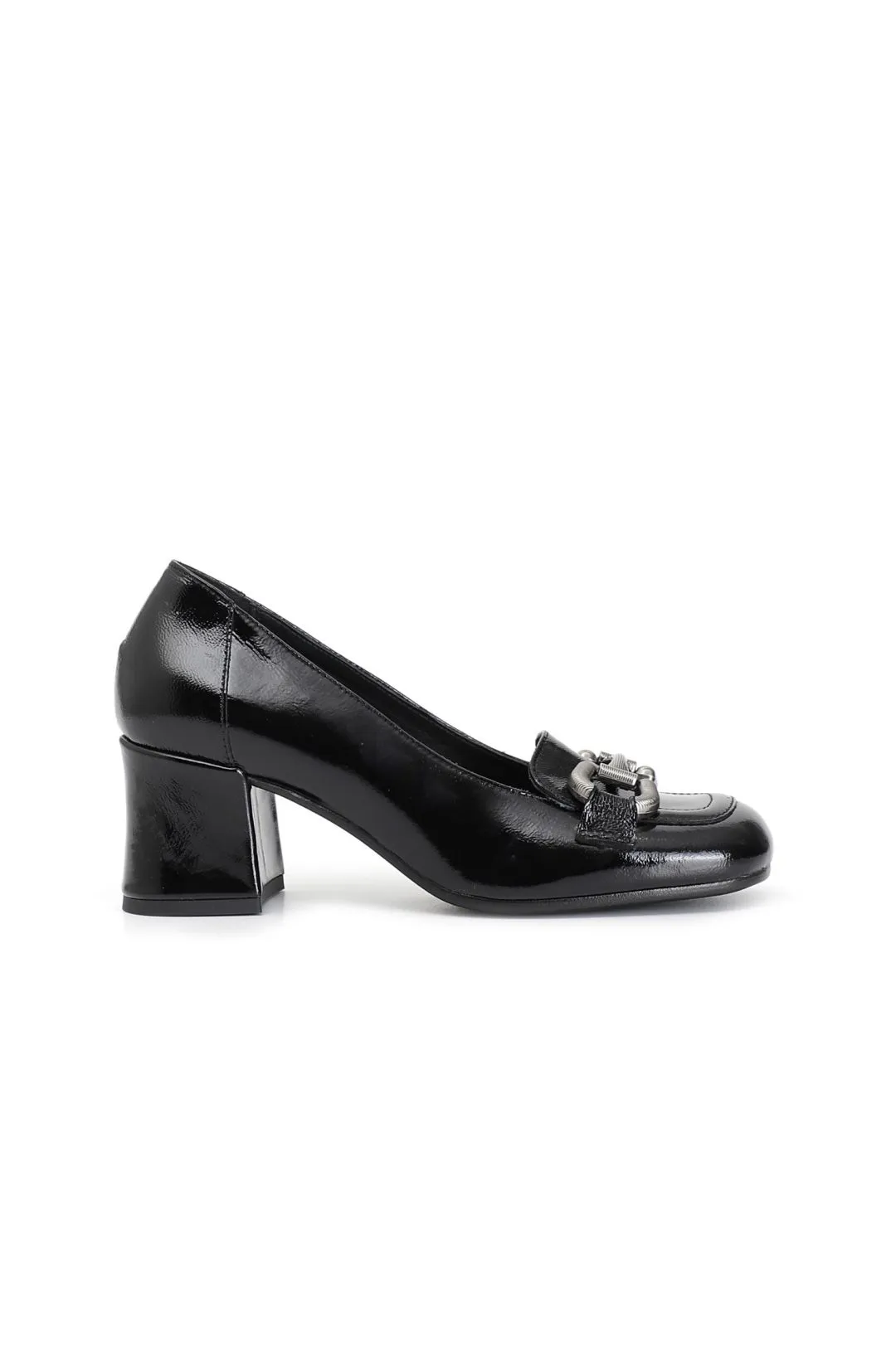 mocasín de charol con abrazadera black