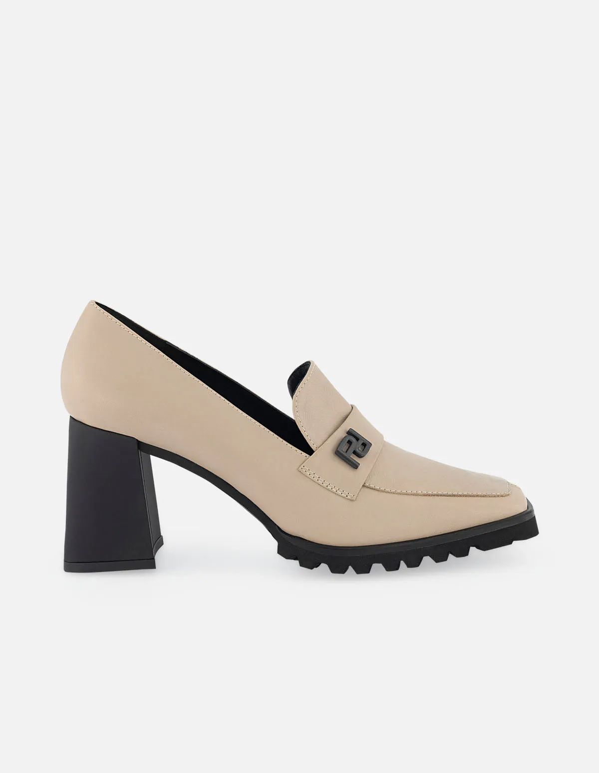 Mocasín de piel color beige para mujer con grabado Pd