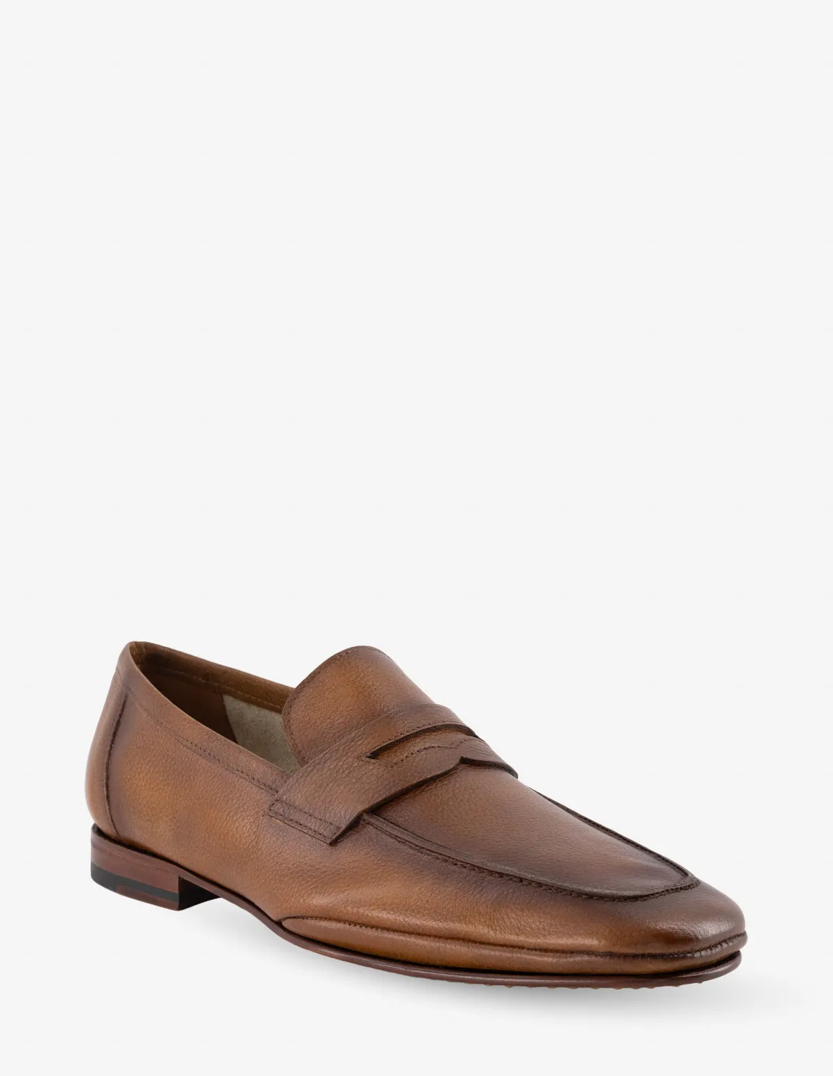 Mocasín de piel napa suaves en color cuero para hombre