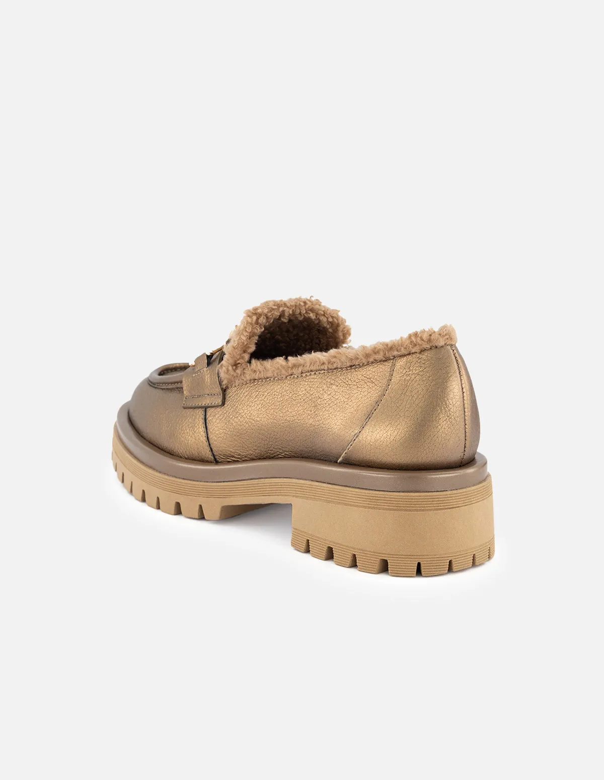 Mocasín de piel para mujer color dorado