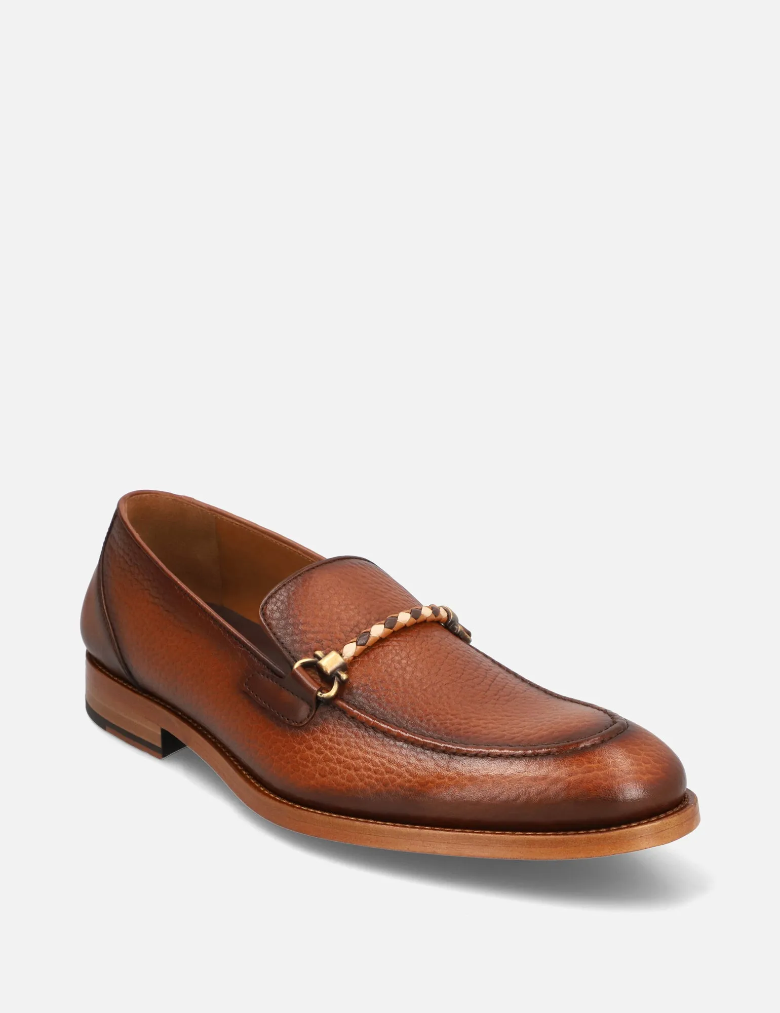 Mocasín en piel bombeada color cuero
