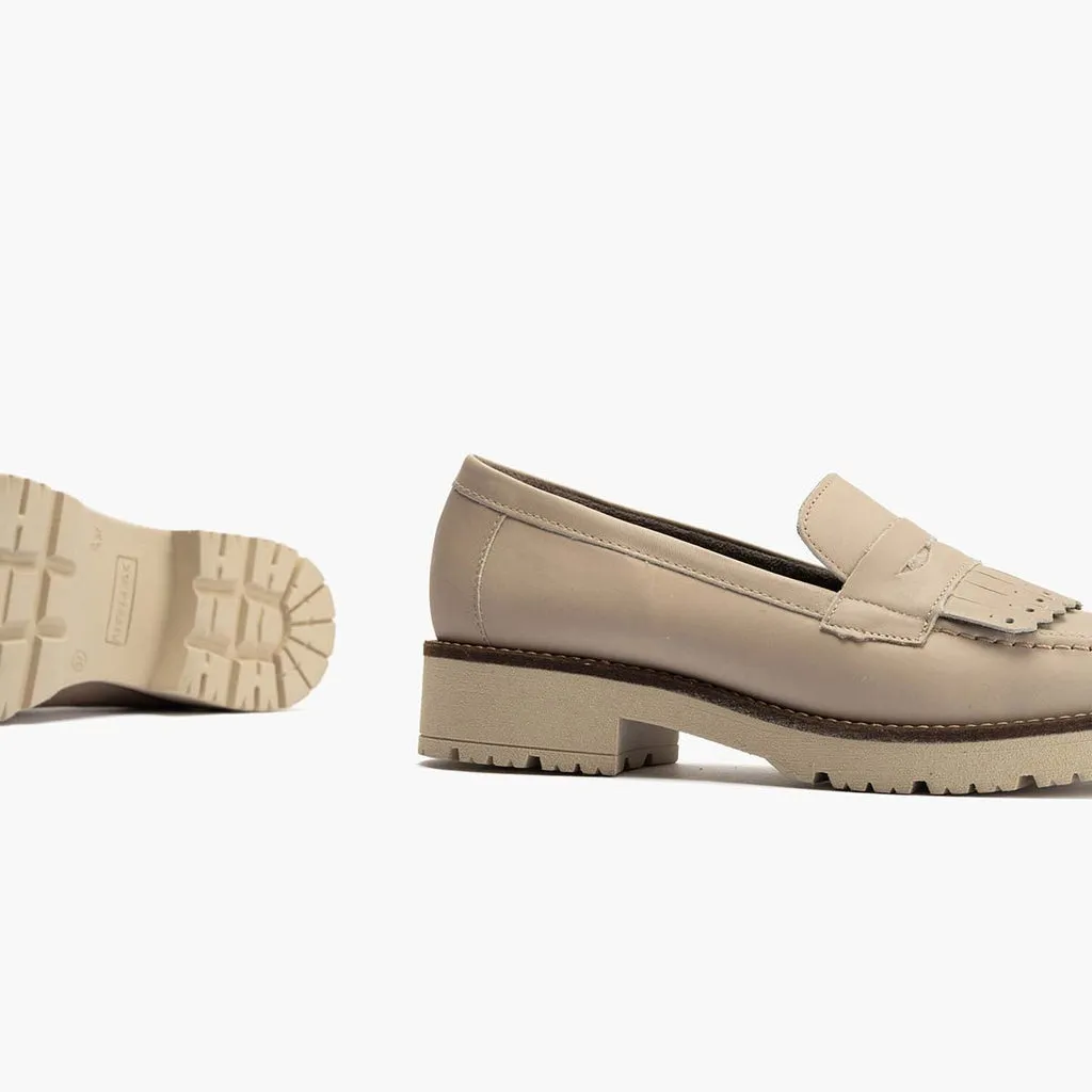 Mocasín Flecos de mujer color piedra