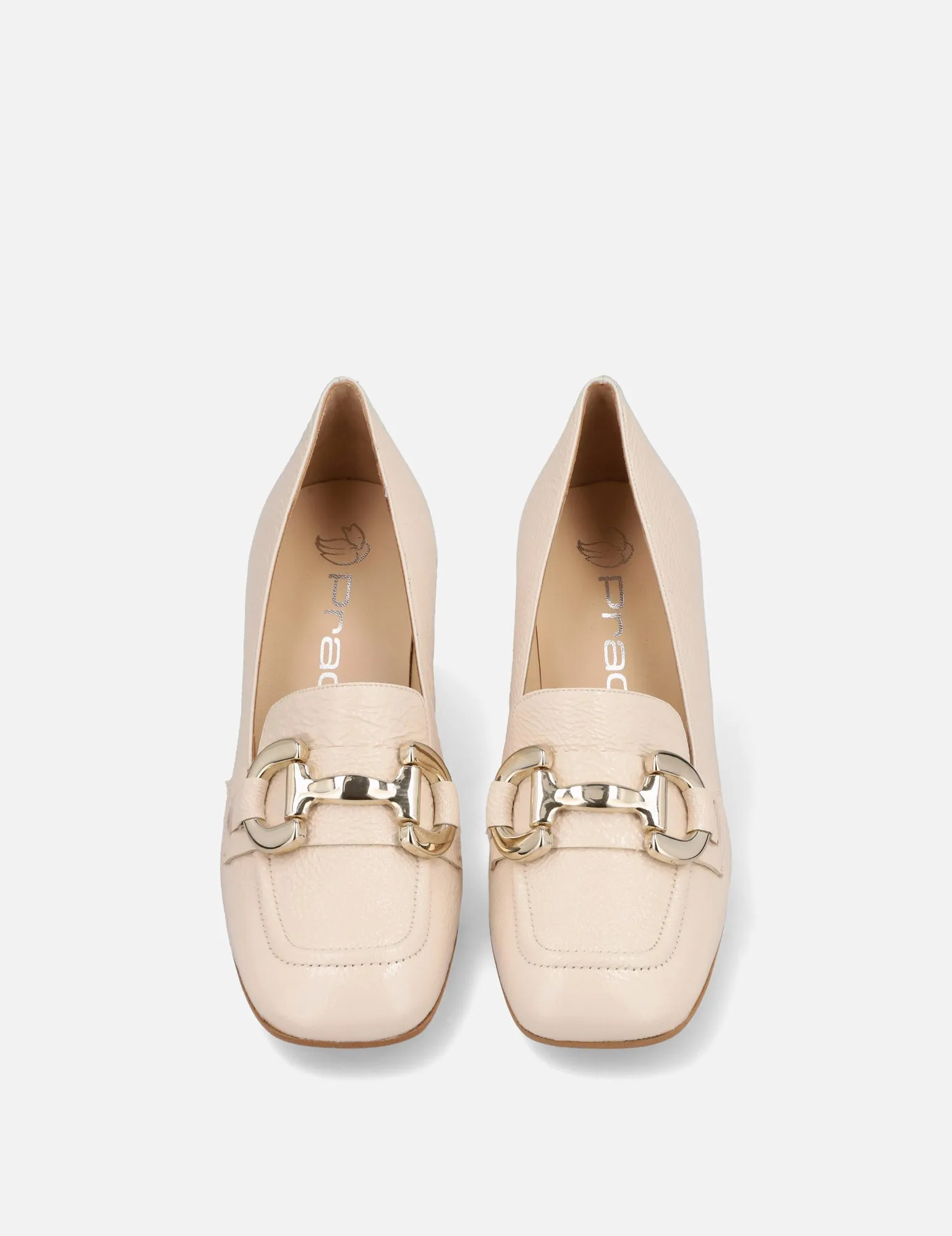 Mocasín maxi hebilla en piel charol color hueso