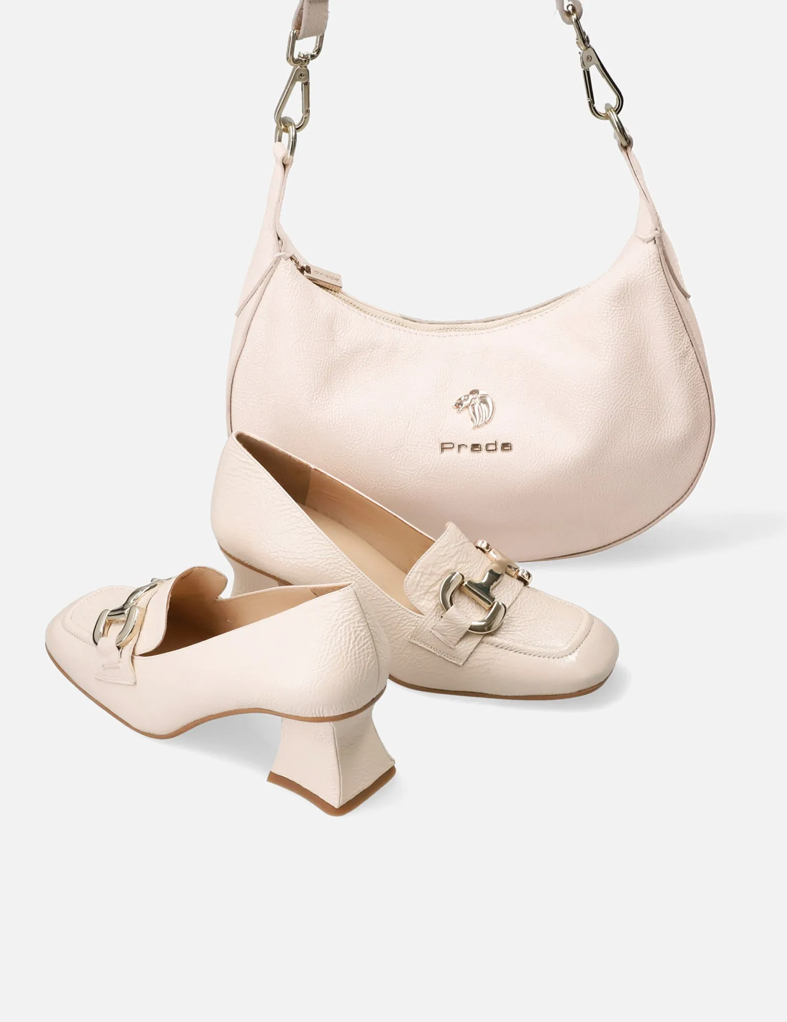 Mocasín maxi hebilla en piel charol color hueso