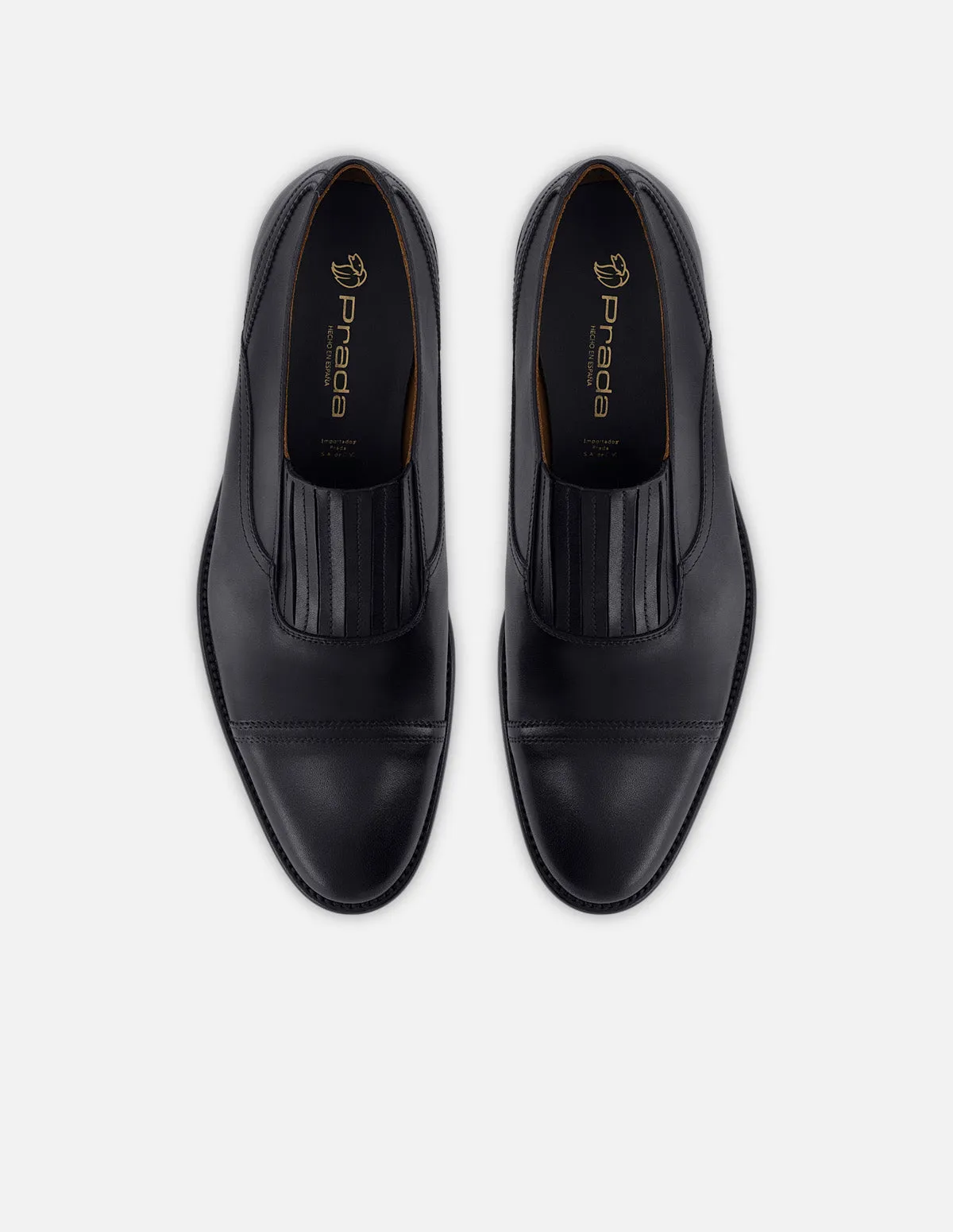 Mocasín slip on de piel color negro para hombre