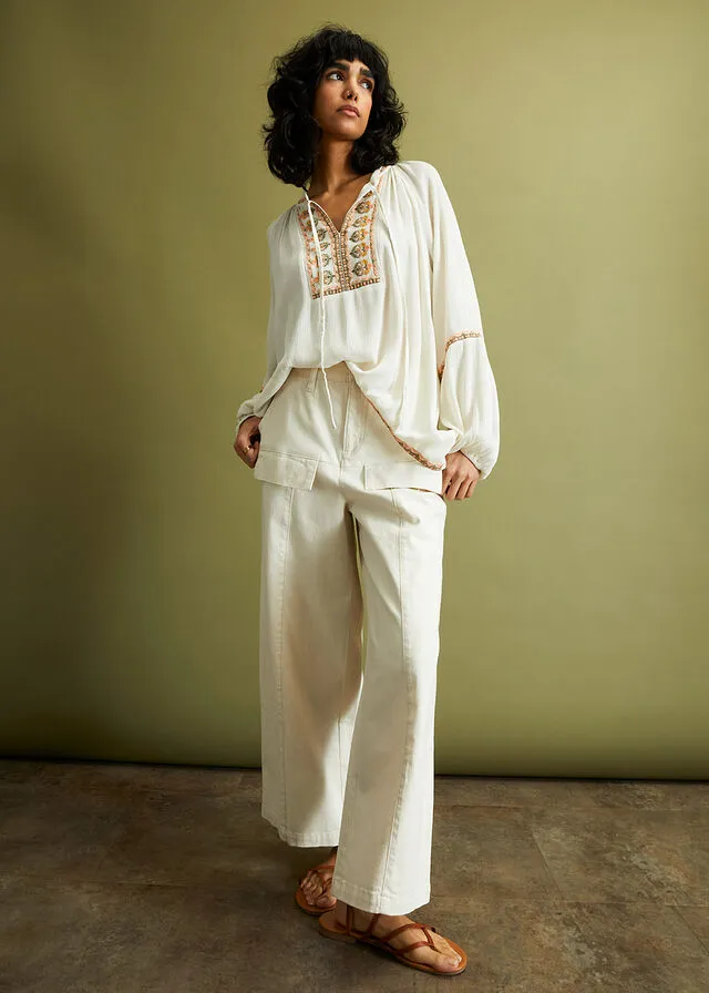Pantalón capri Crudo