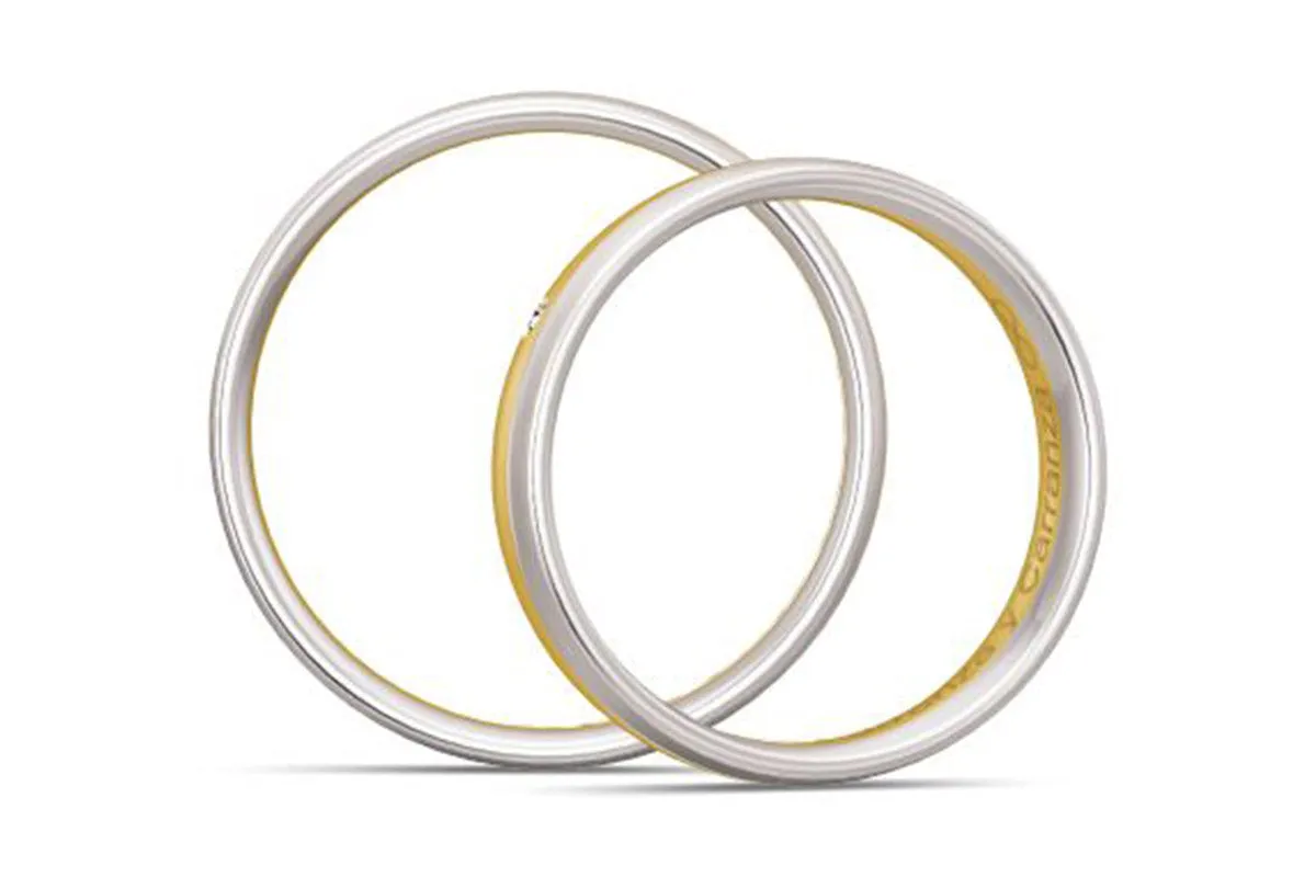 PAR DE ARGOLLAS DE MATRIMONIO  