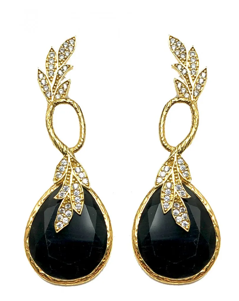 PENDIENTES LARGOS DISEÑOS PENSADOS EN REALZAR TU BELLEZA