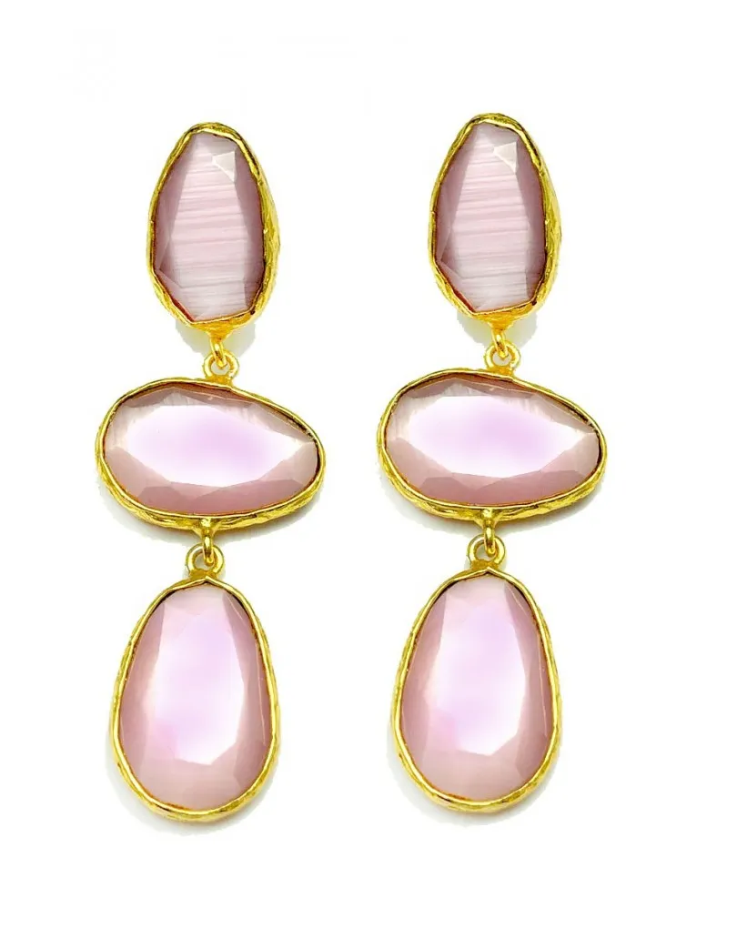 PENDIENTES MUJER LARGOS BAÑO ORO Y ROSA CON TRES PIEDRAS