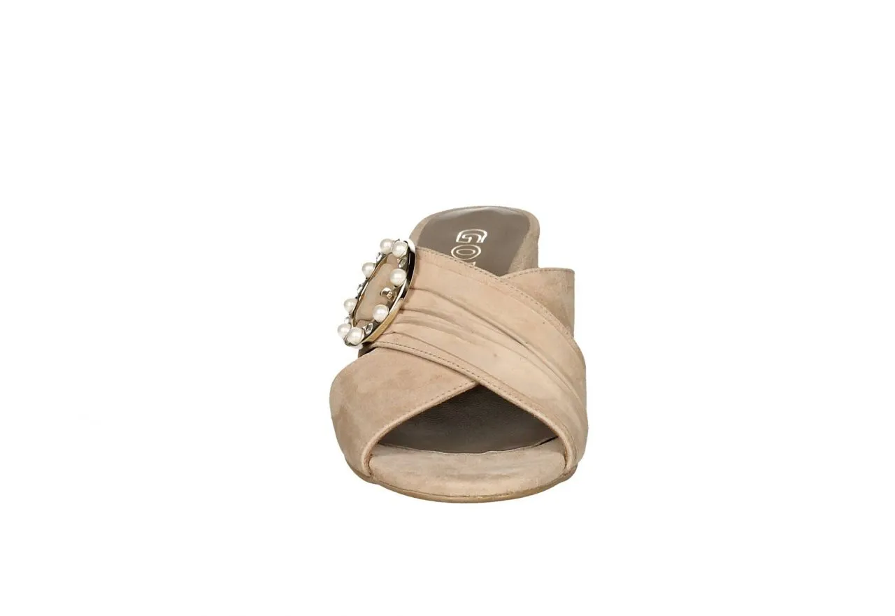 Pinky Ante Taupe Cruzado Hebilla Lateral Oro/perlas