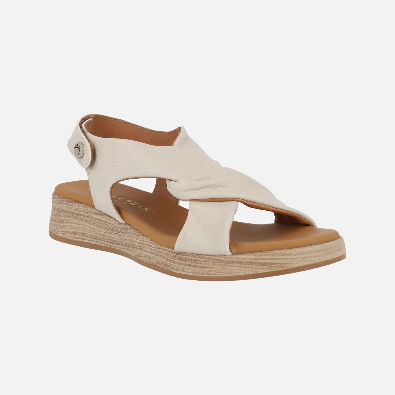 Sandalias bajas de piel con cierre de velcro y nudo