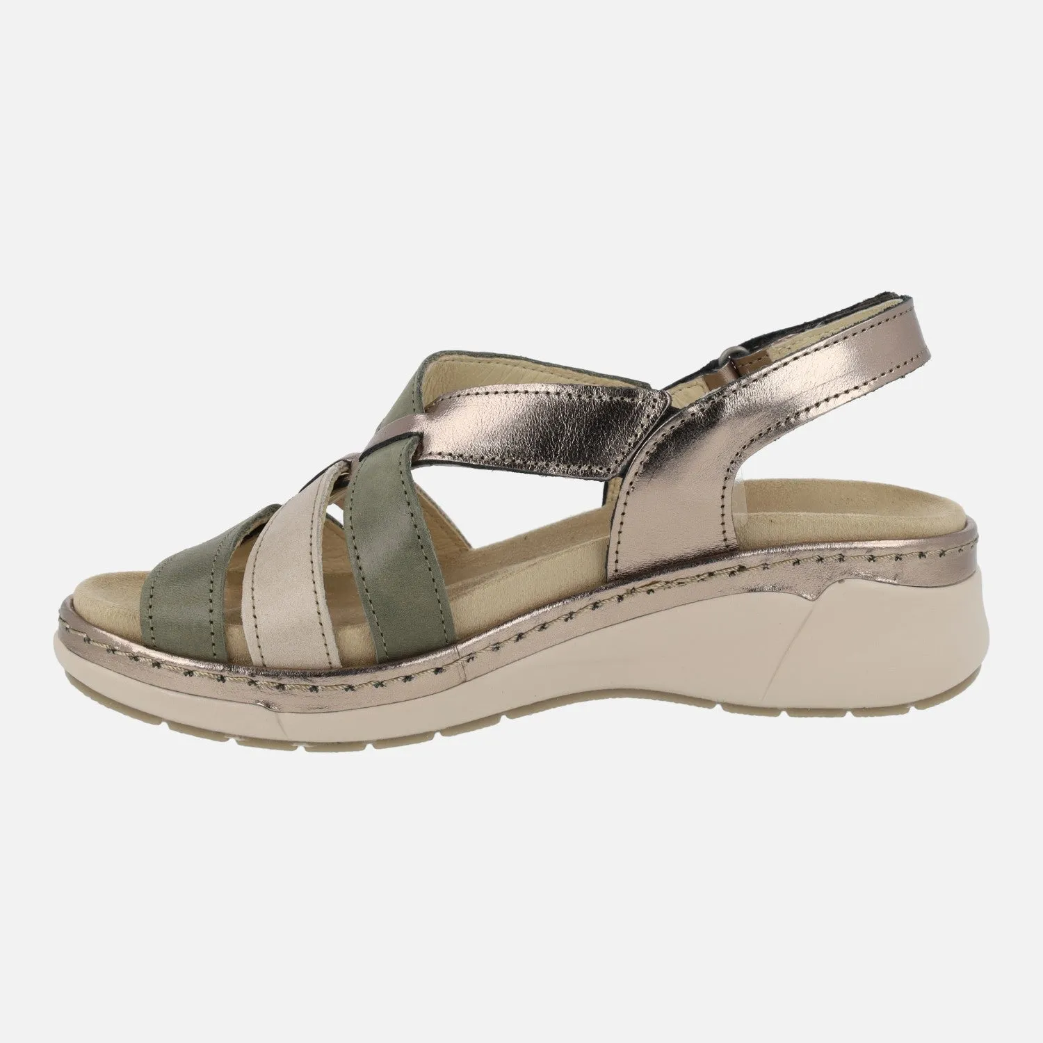Sandalias confort combinadas en beige y verde con cierre de velcro