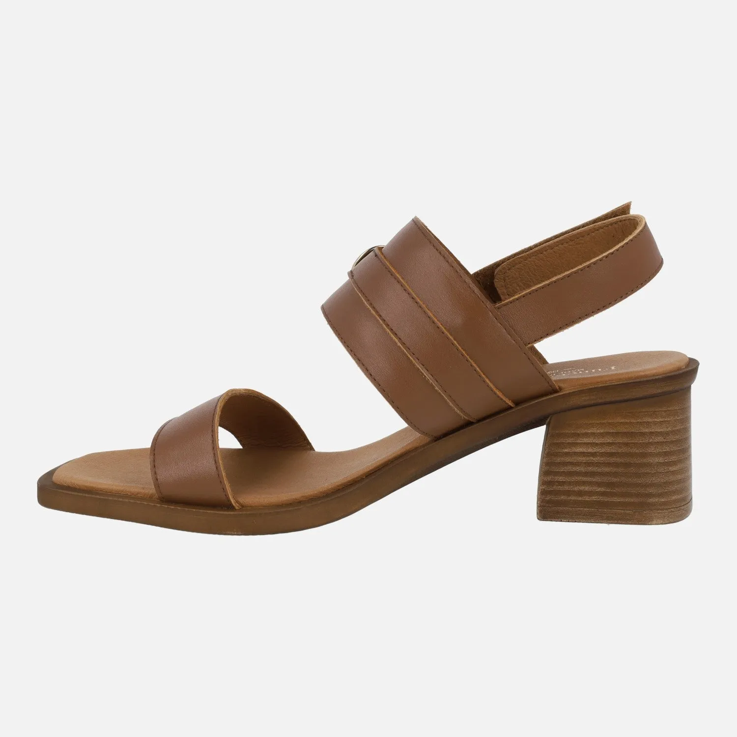 Sandalias de piel con hebilla decorativa y cierre de velcro
