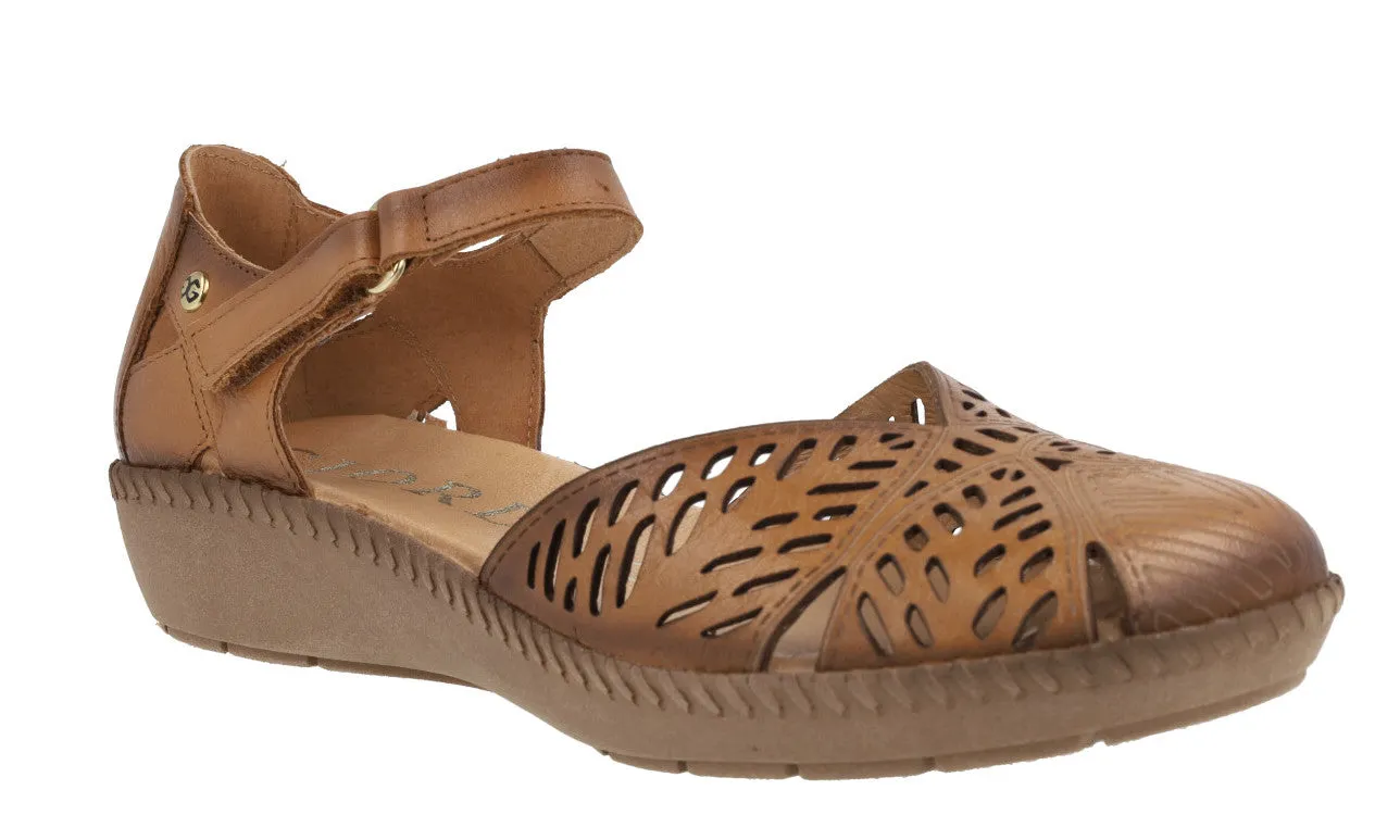 Sandalias de piel troqueladas con tira de velcro para mujer