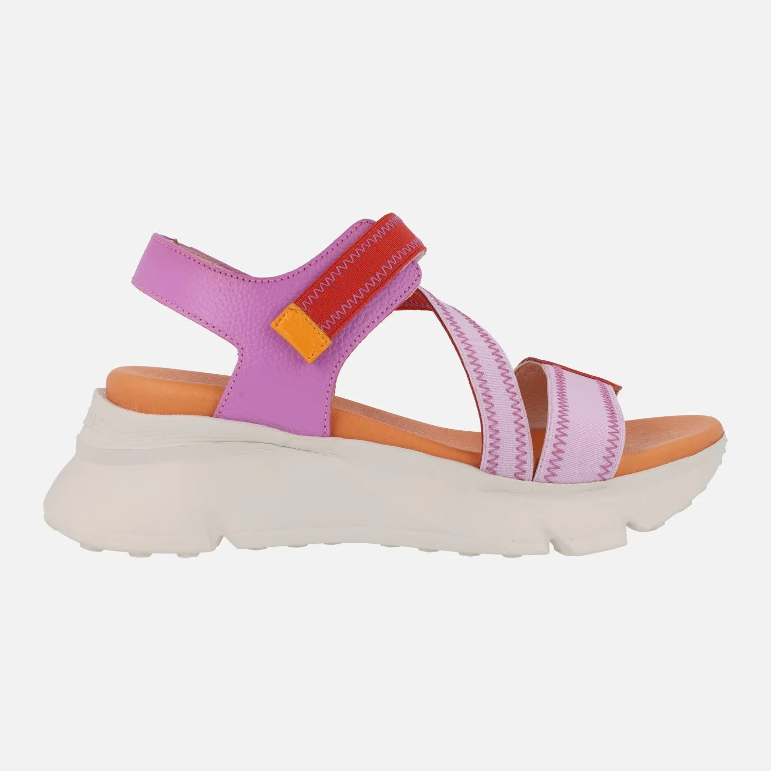 Sandalias Hispanitas con piso volumen y cierre de velcro