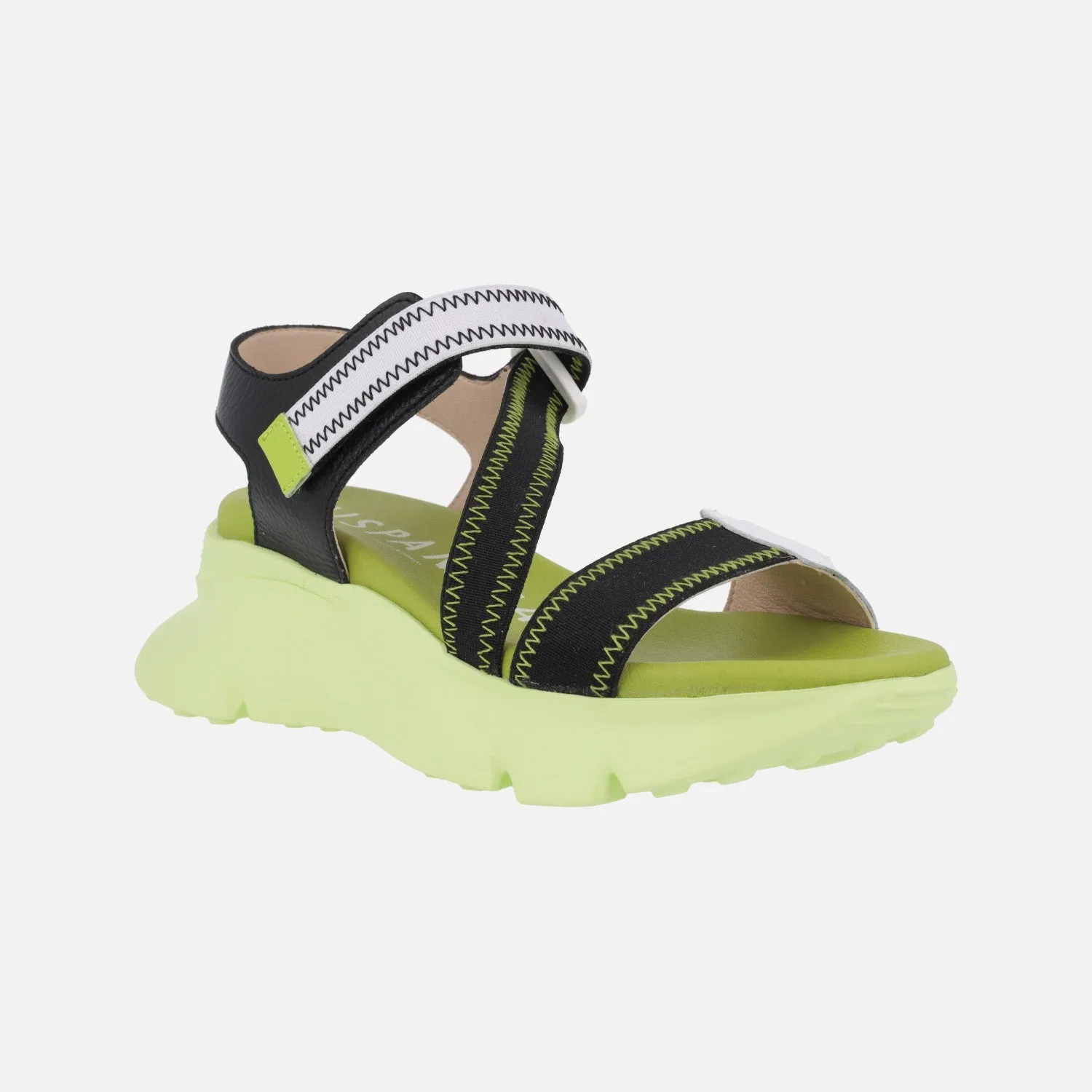 Sandalias Hispanitas con piso volumen y cierre de velcro