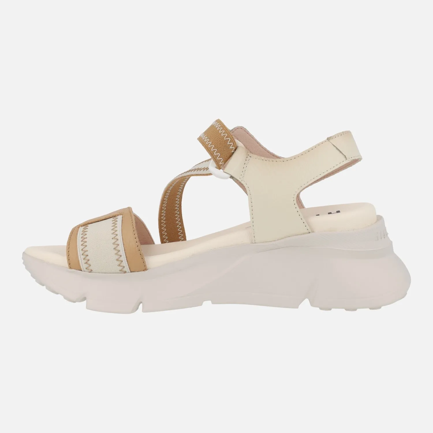 Sandalias Hispanitas con piso volumen y cierre de velcro