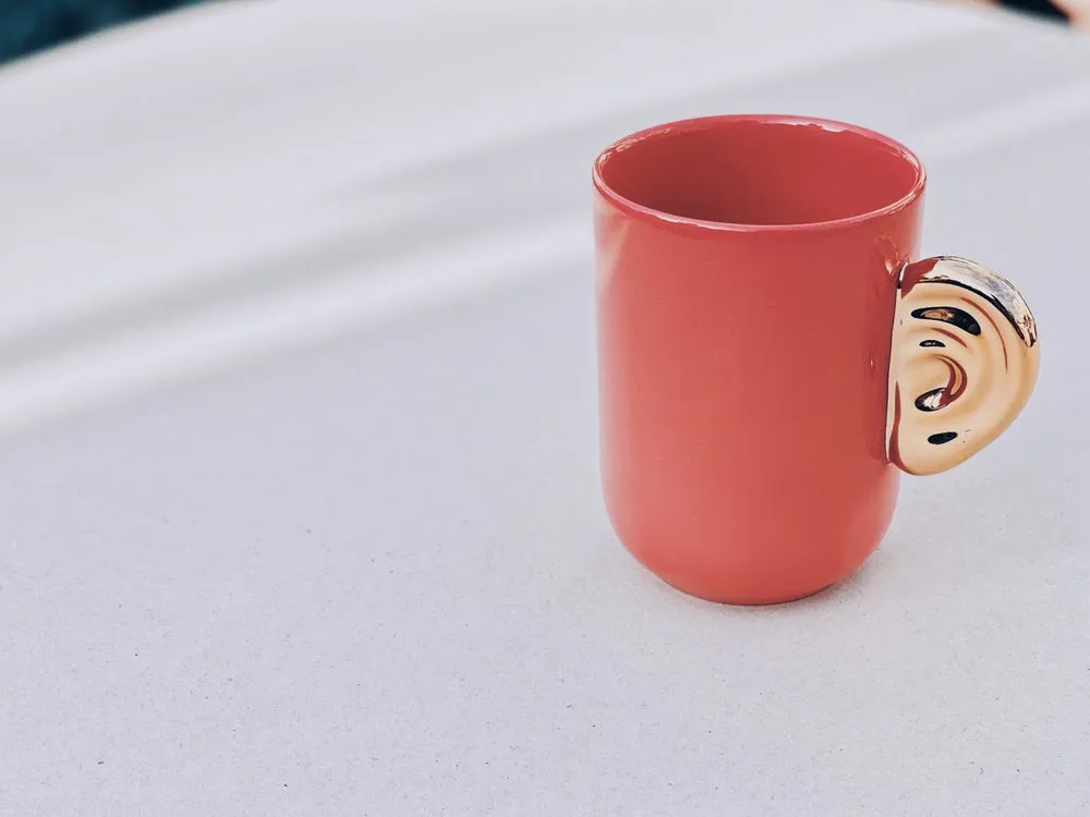 Taza Beethoven coral oro