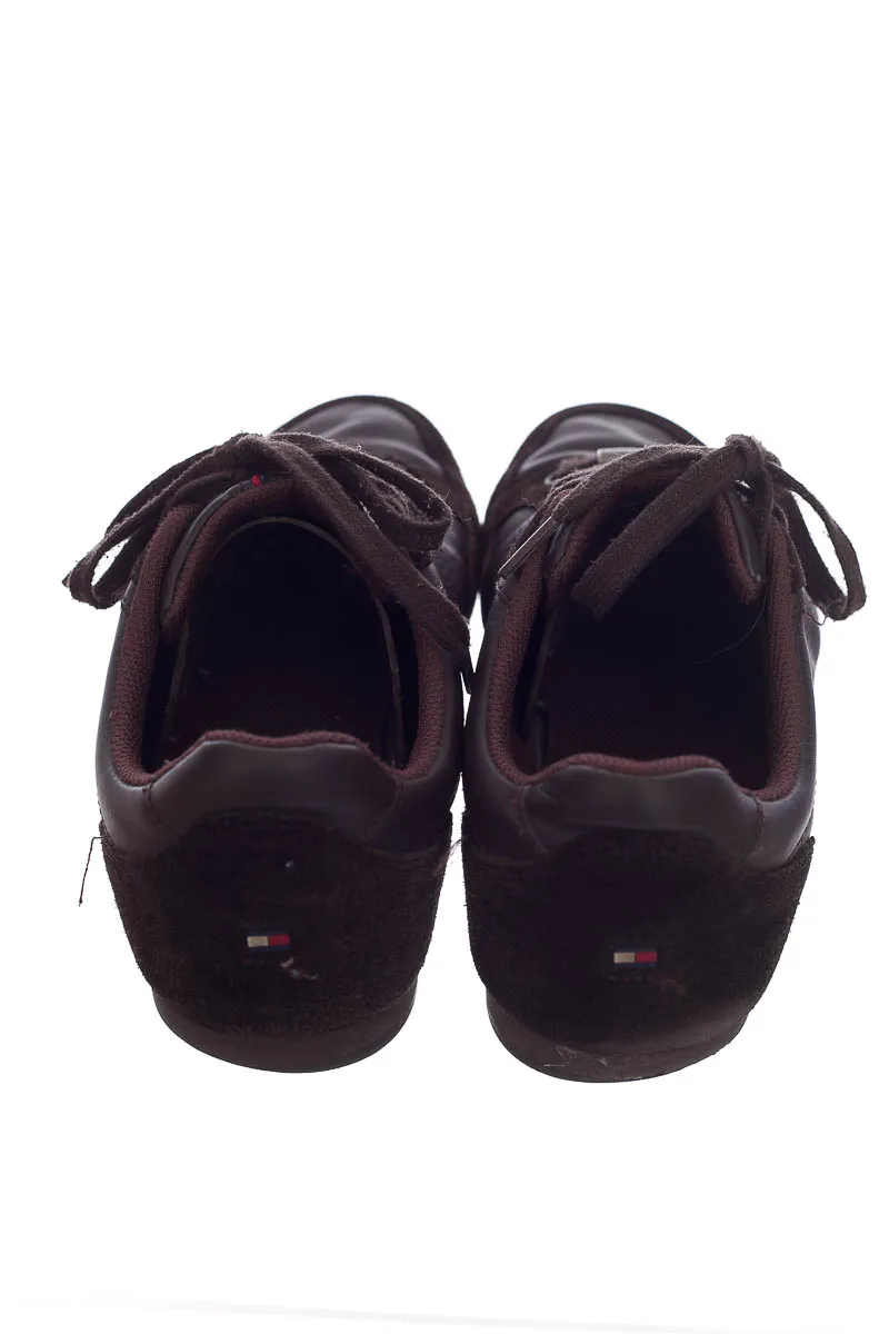 TENIS COLOR CAFé  TOMMY HILFIGER
