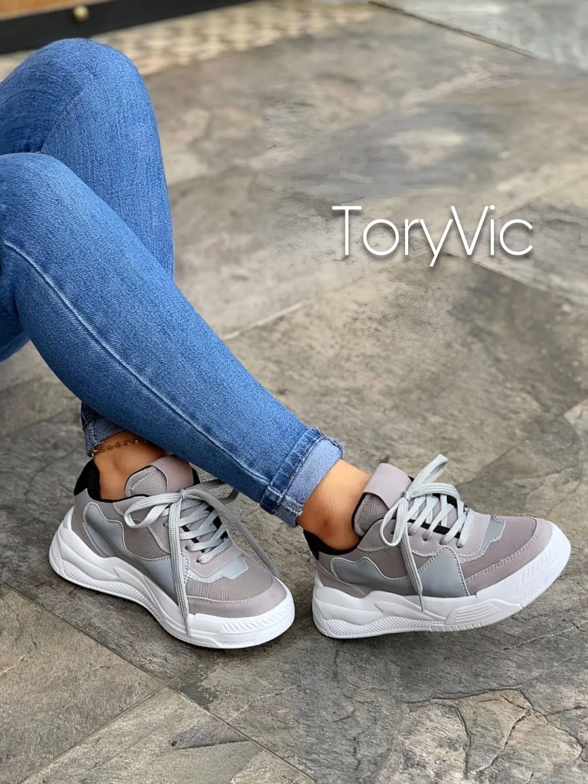 Tenis de mujer – Oviedo gris