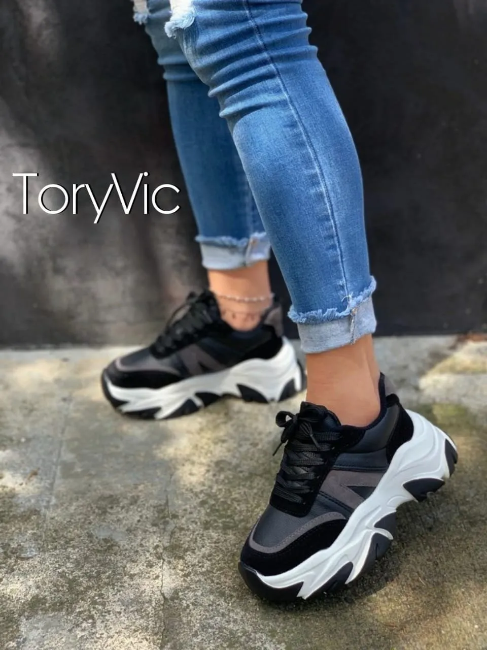 Tenis de mujer – Tokio negro (ultimas tallas)
